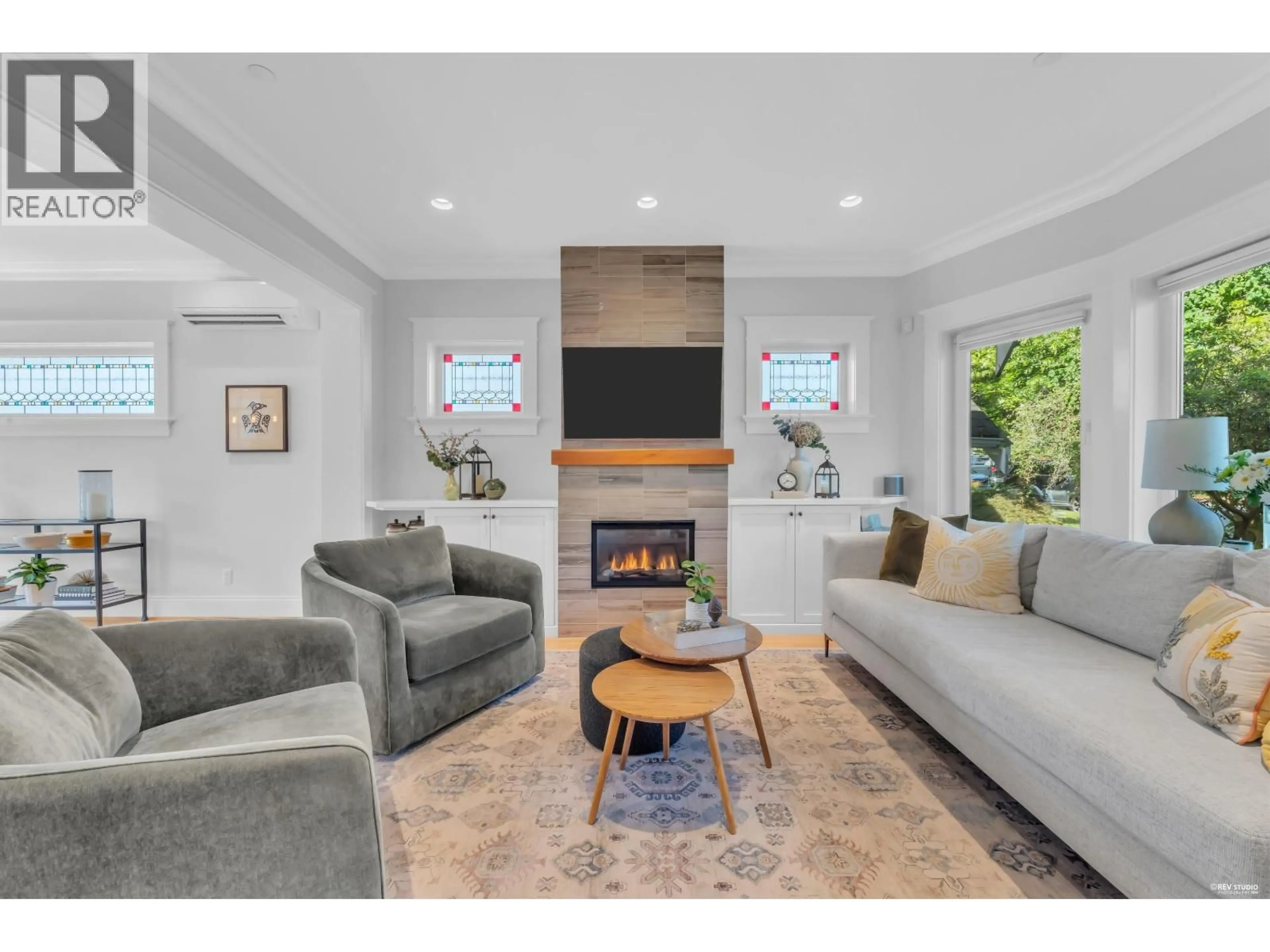 Living room with furniture, unknown for 4581 JAMES STREET, Vancouver British Columbia V5V3J2