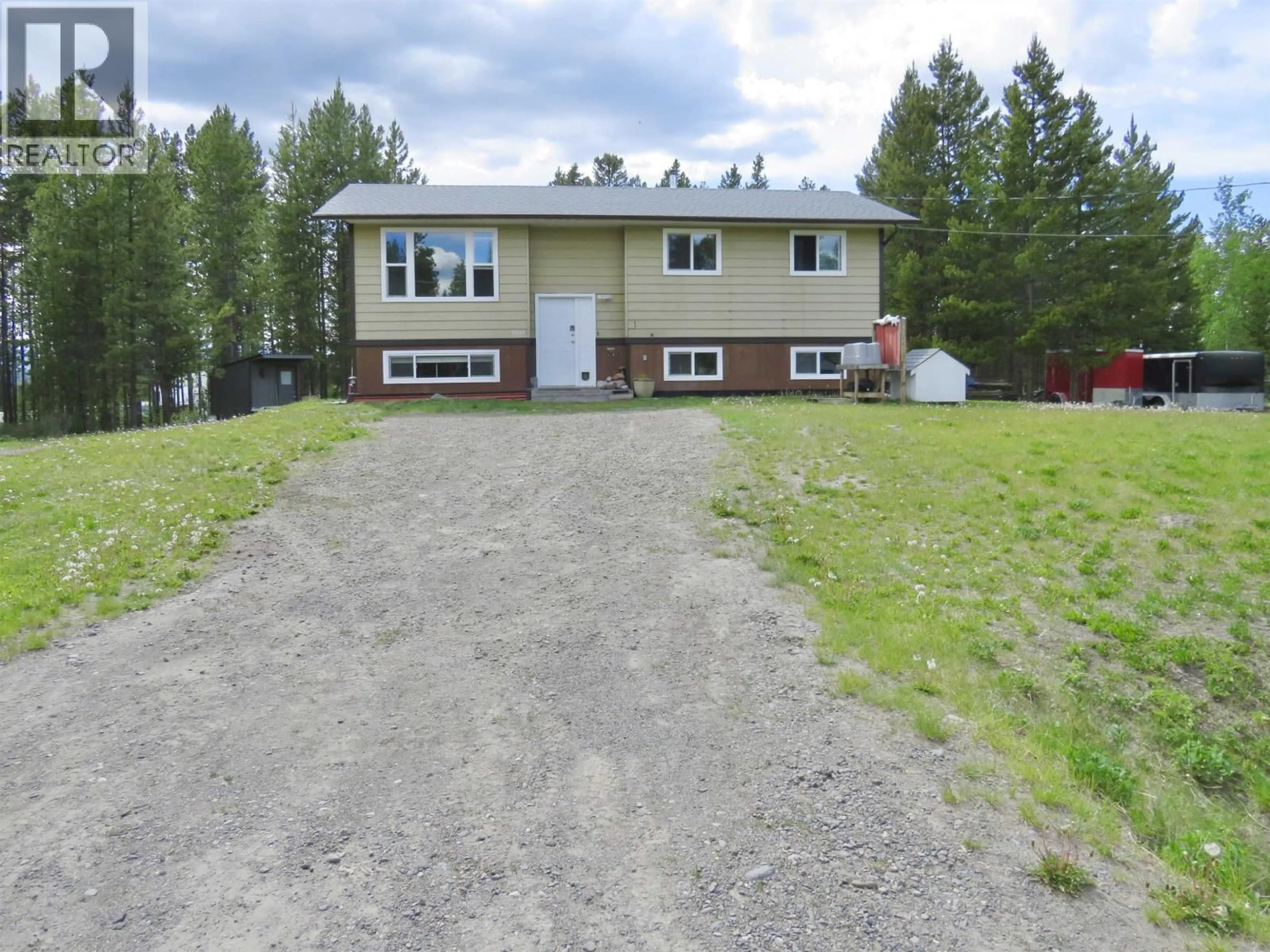 A pic from outside/outdoor area/front of a property/back of a property/a pic from drone, street for 5841 THOMPSON ROAD, Chilcotin British Columbia V0L1R0