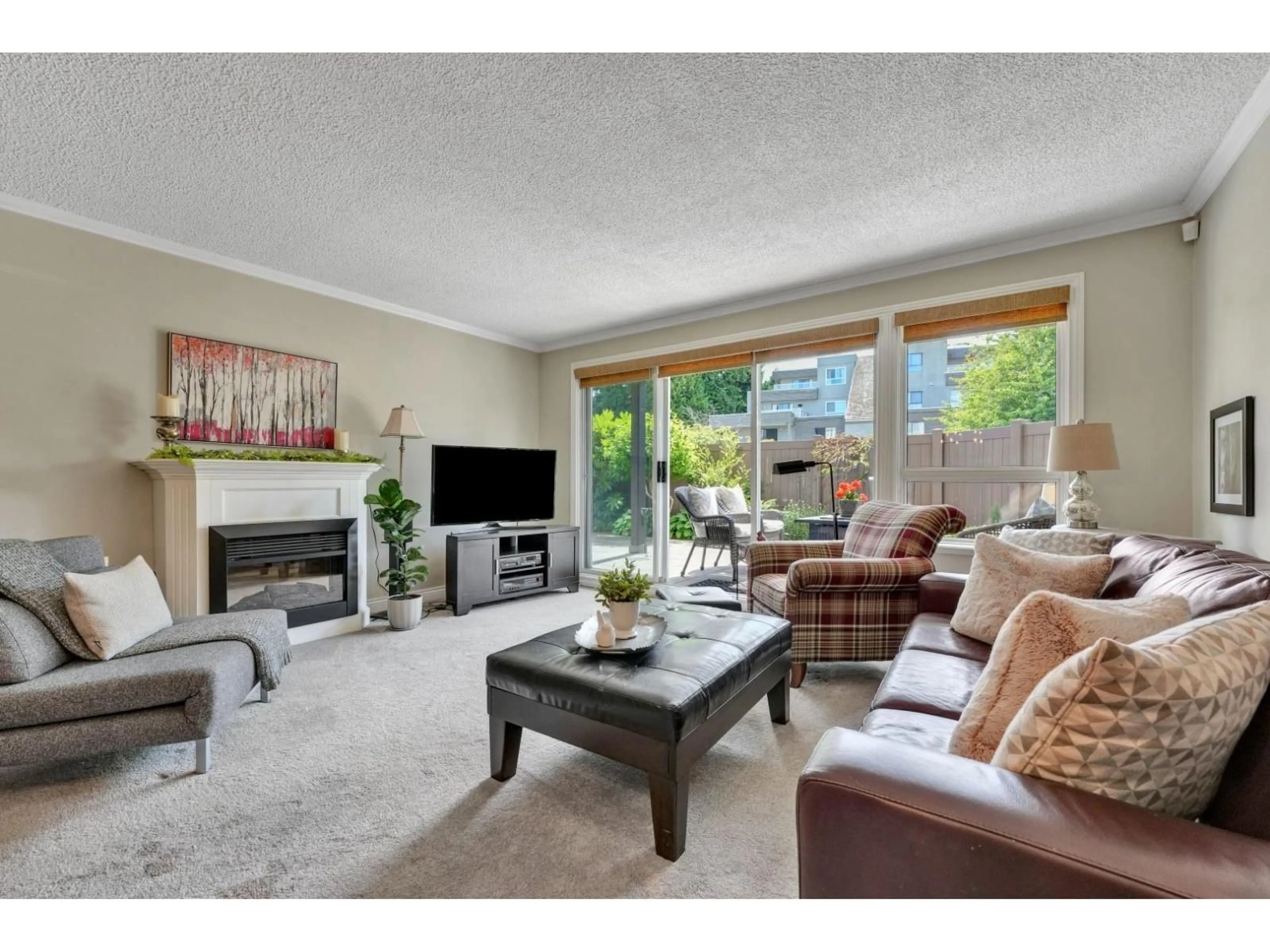 Living room with furniture, unknown for 111 - 1840 SOUTHMERE CRESCENT EAST, Surrey British Columbia V4A9C5