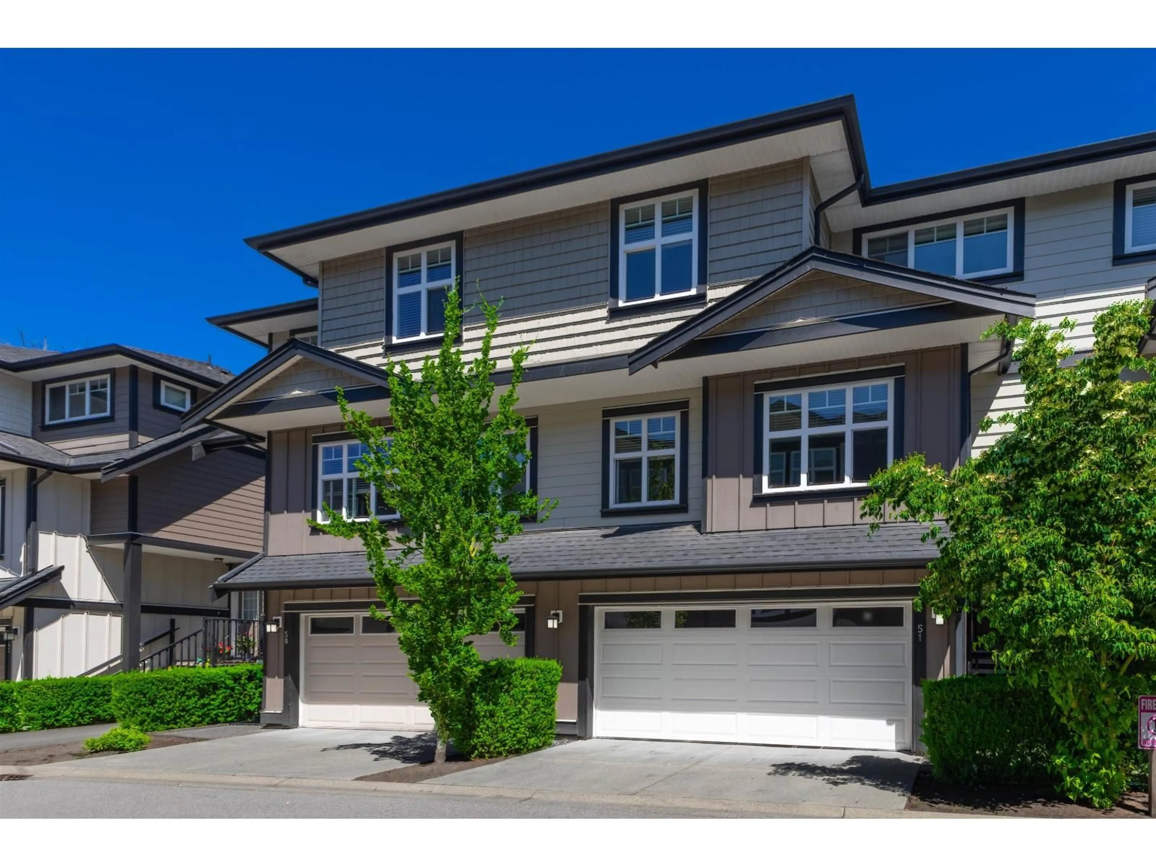 Home with vinyl exterior material, street for 51 - 6350 142 STREET, Surrey British Columbia V3X1B8