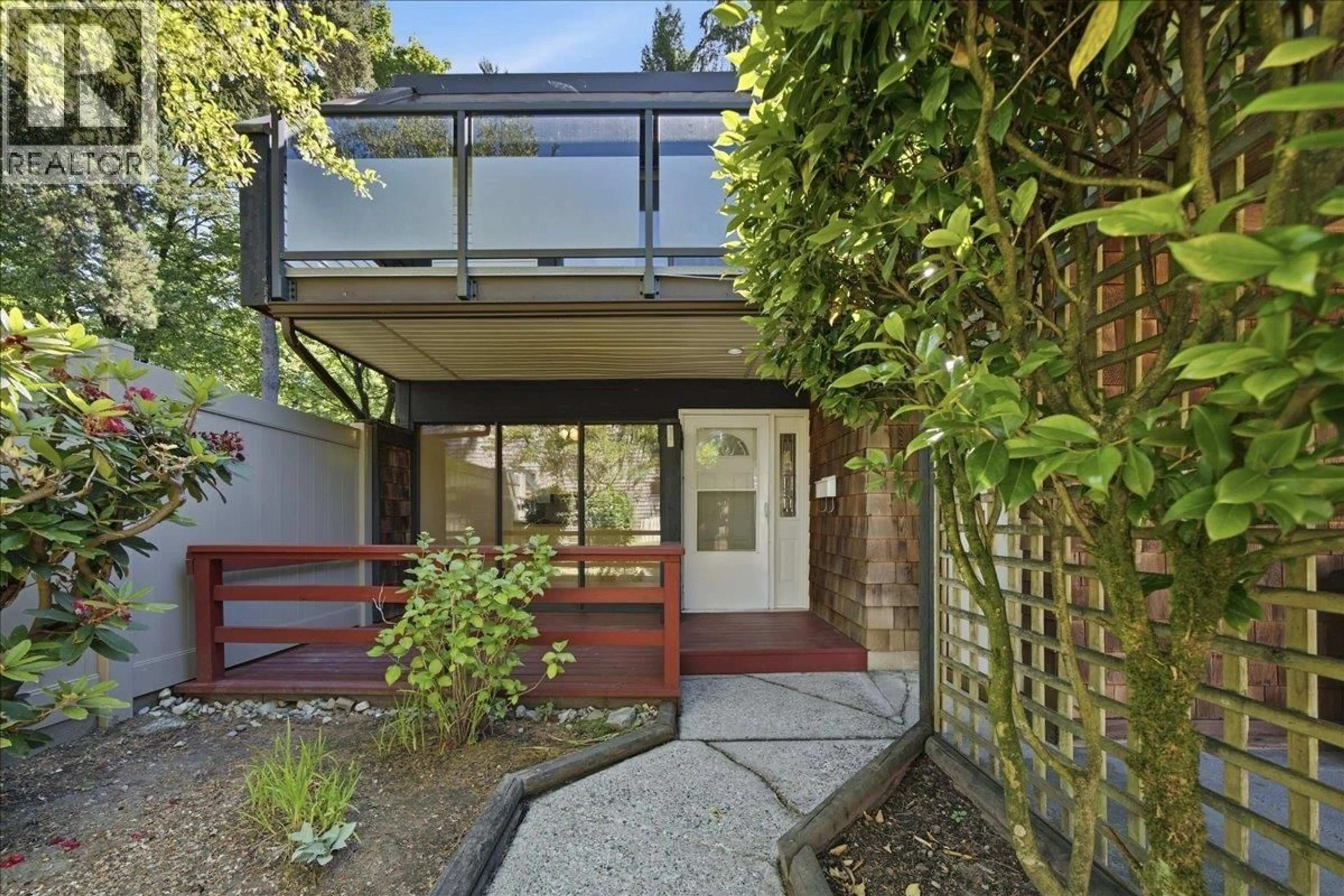 Indoor entryway for 9981 MILLBURN COURT, Burnaby British Columbia V3N4M8