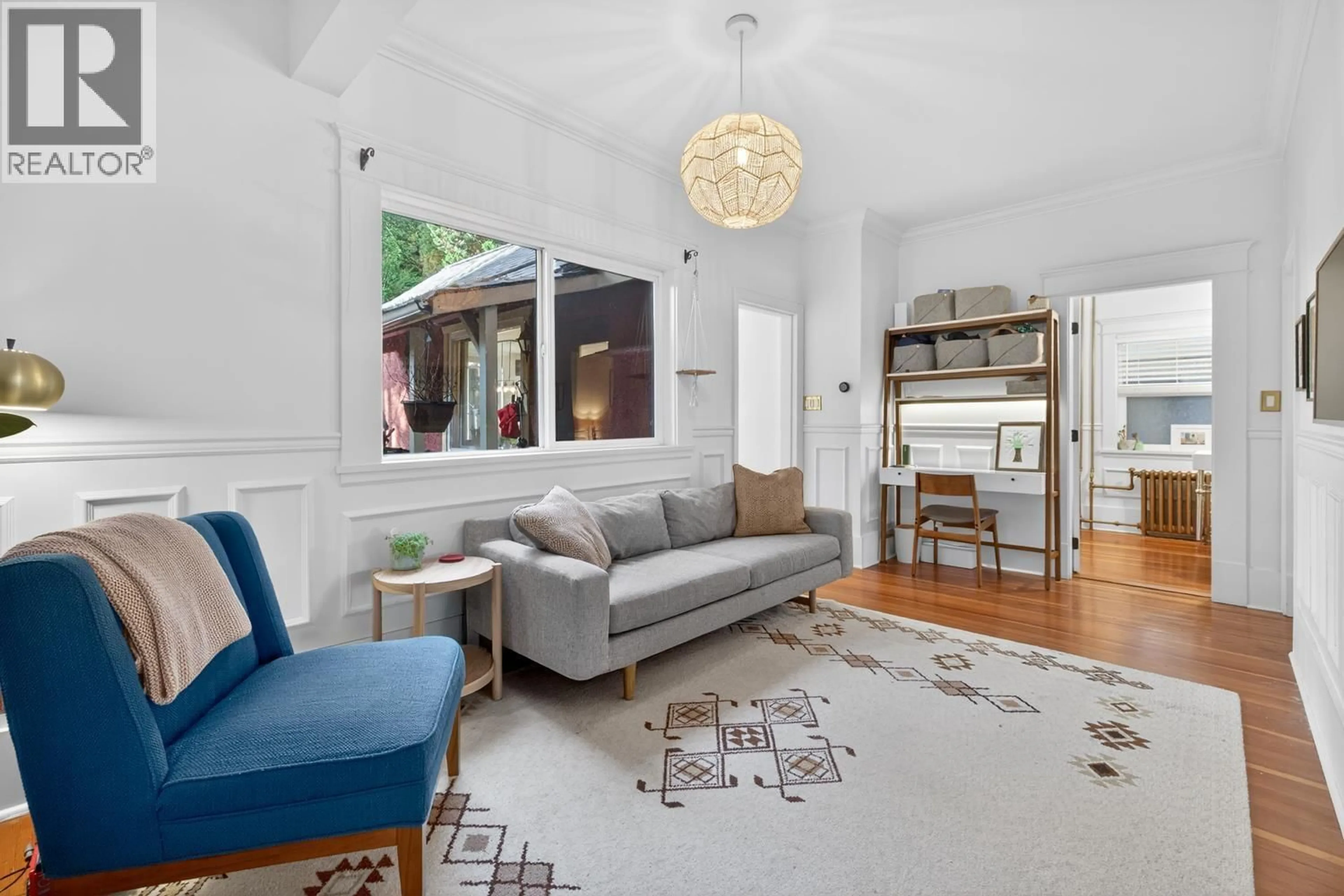Living room with furniture, unknown for 4387 ST. GEORGE STREET, Vancouver British Columbia V5V4A3