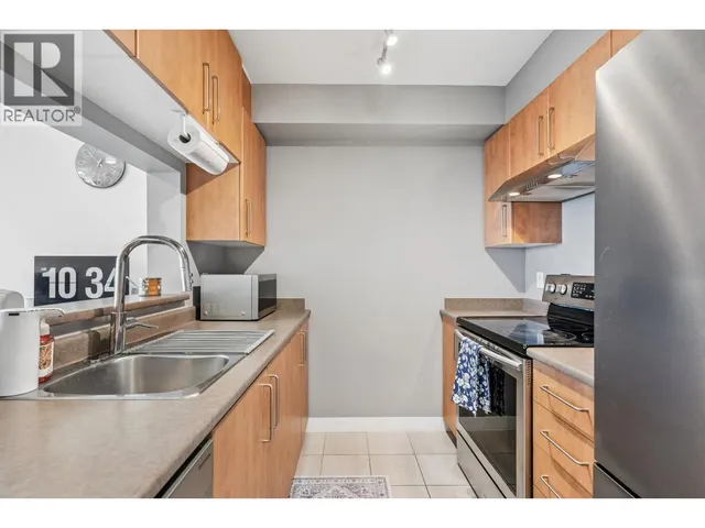 1610 - 5380 OBEN STREET, Vancouver 3