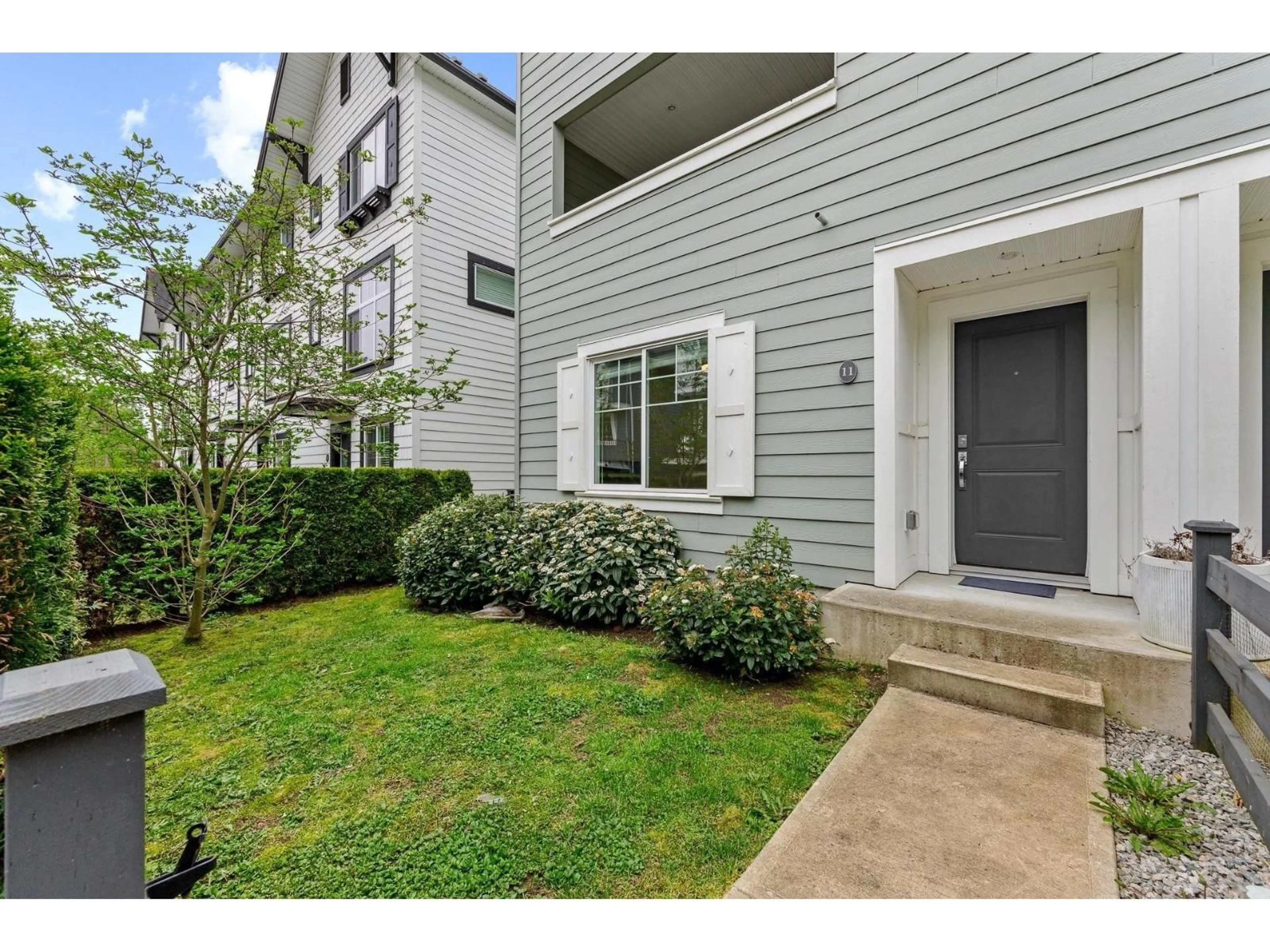 Unknown for 11 - 16323 15 AVENUE, Surrey British Columbia V4A0C5
