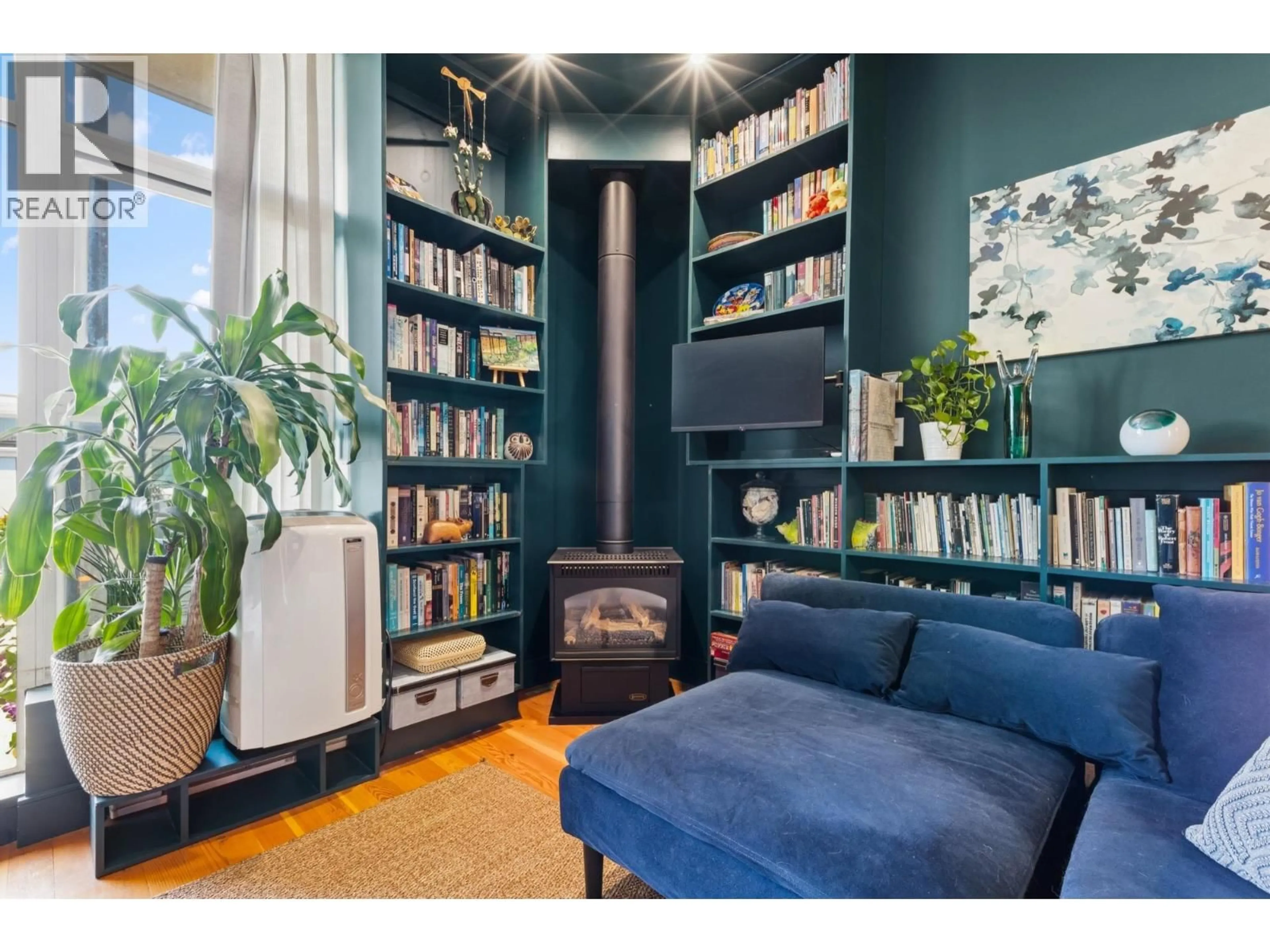 Living room with furniture, unknown for 520 - 8988 HUDSON STREET, Vancouver British Columbia V6P6Z1