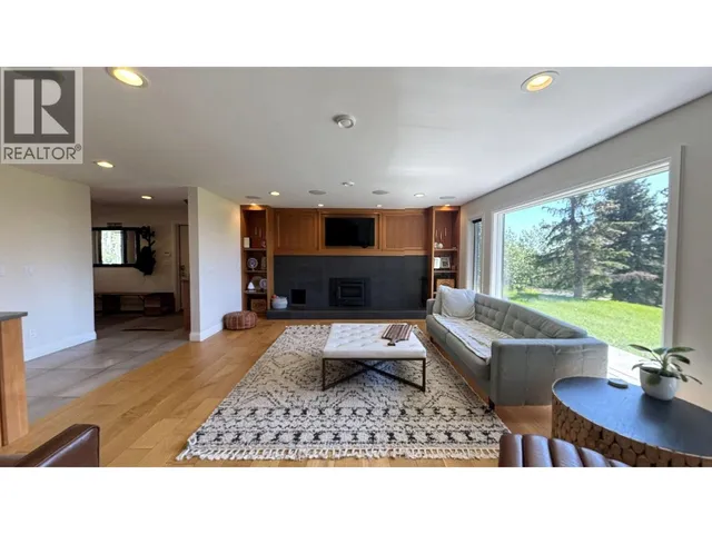 12583 267 ROAD, Fort St. John 5