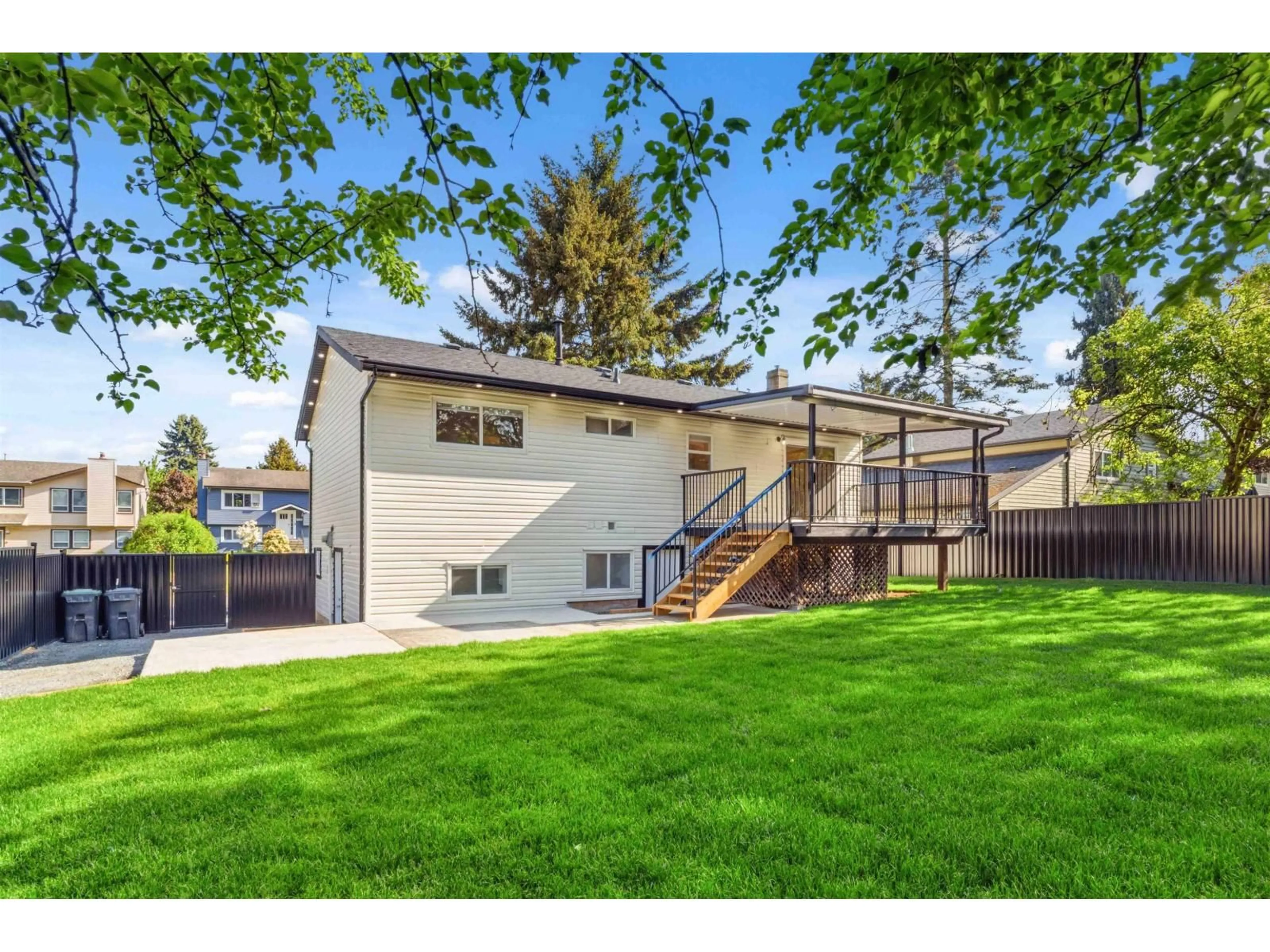 Home with vinyl exterior material, street for 26842 32A AVENUE, Langley British Columbia V4W3G4