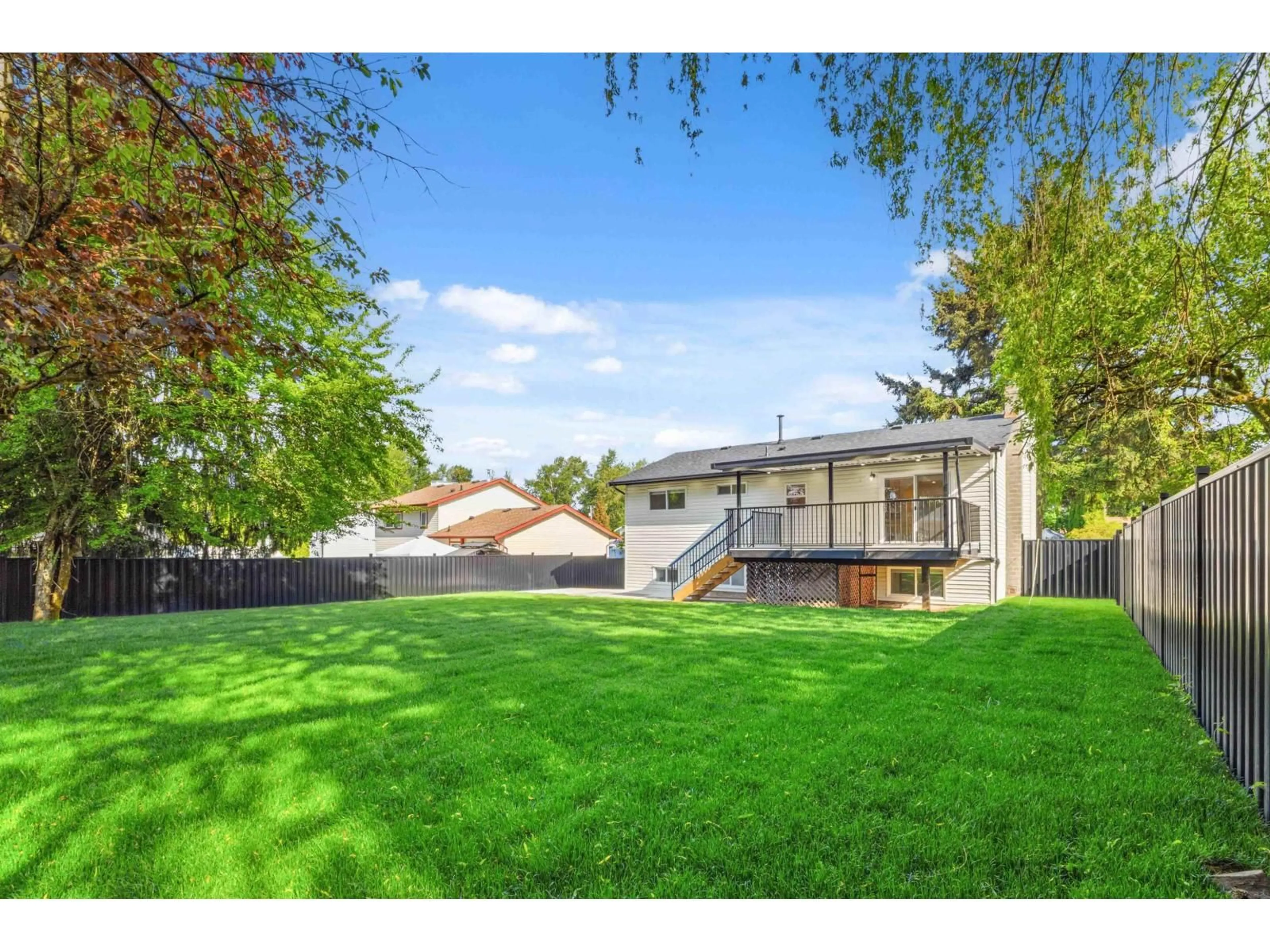 A pic from outside/outdoor area/front of a property/back of a property/a pic from drone, street for 26842 32A AVENUE, Langley British Columbia V4W3G4