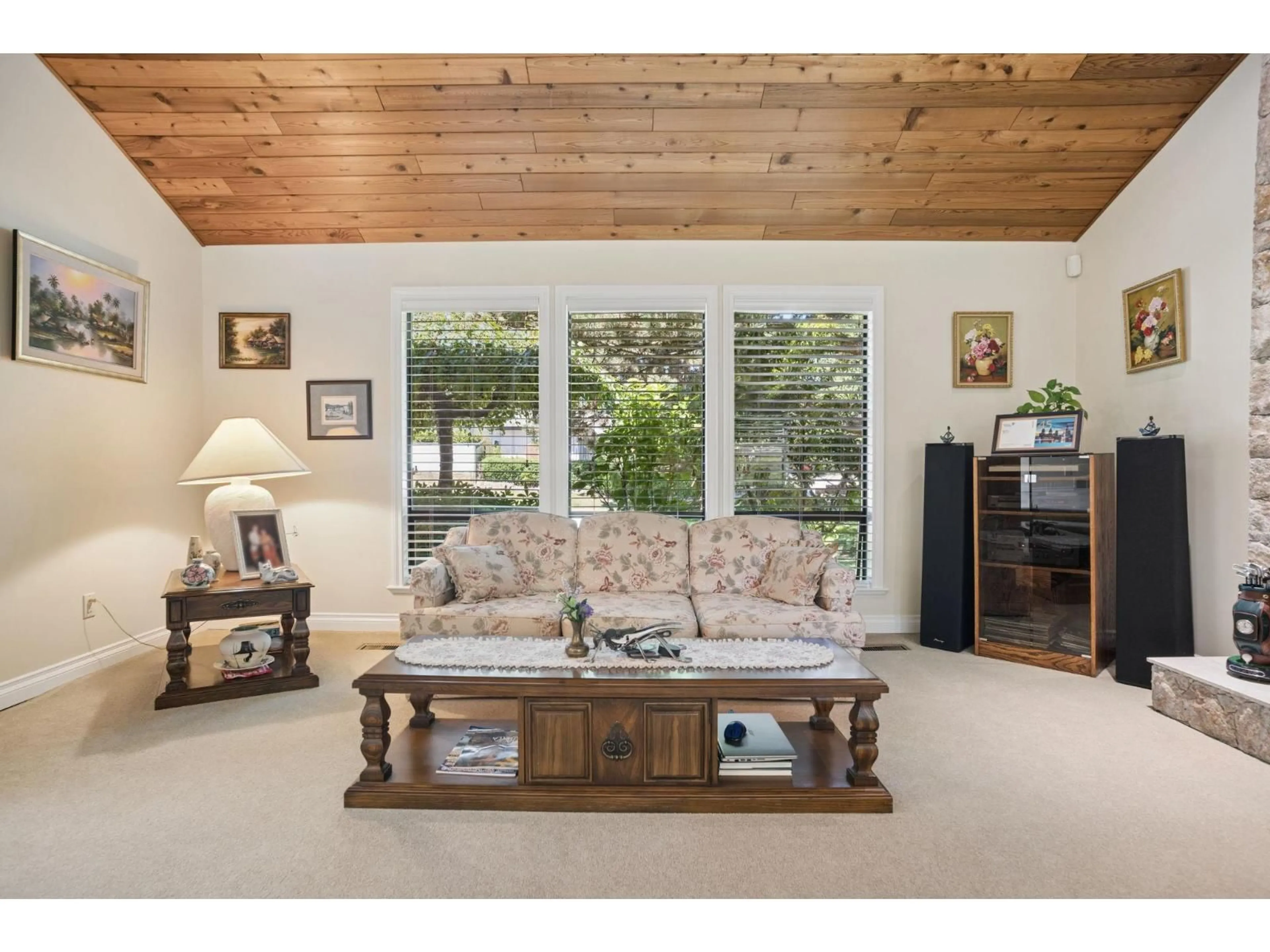Living room with furniture, wood/laminate floor for 11790 RIDGECREST DRIVE, Delta British Columbia V4E3A5