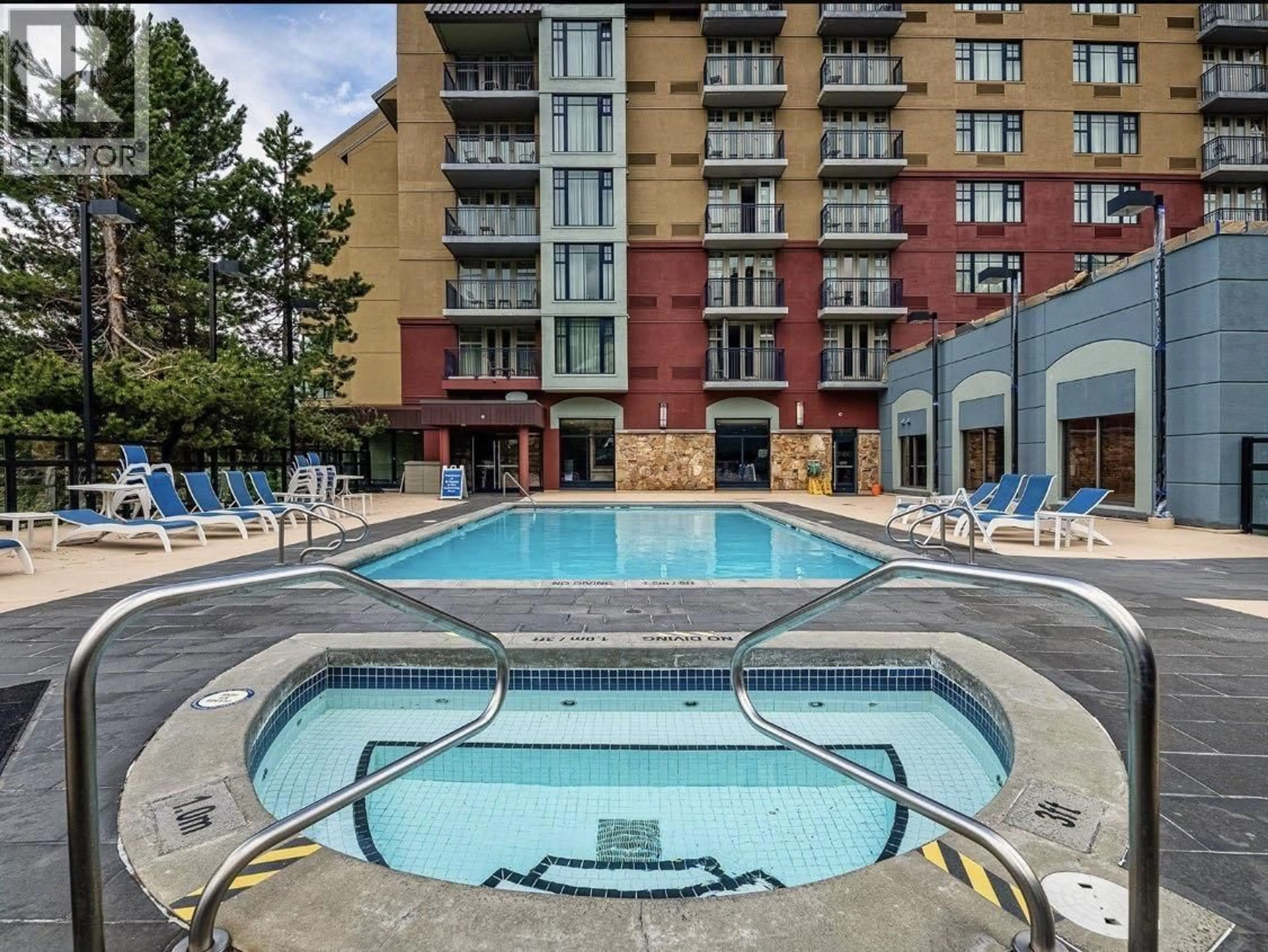 Pool for 152 - 4050 WHISTLER WAY, Whistler British Columbia V8E1H9