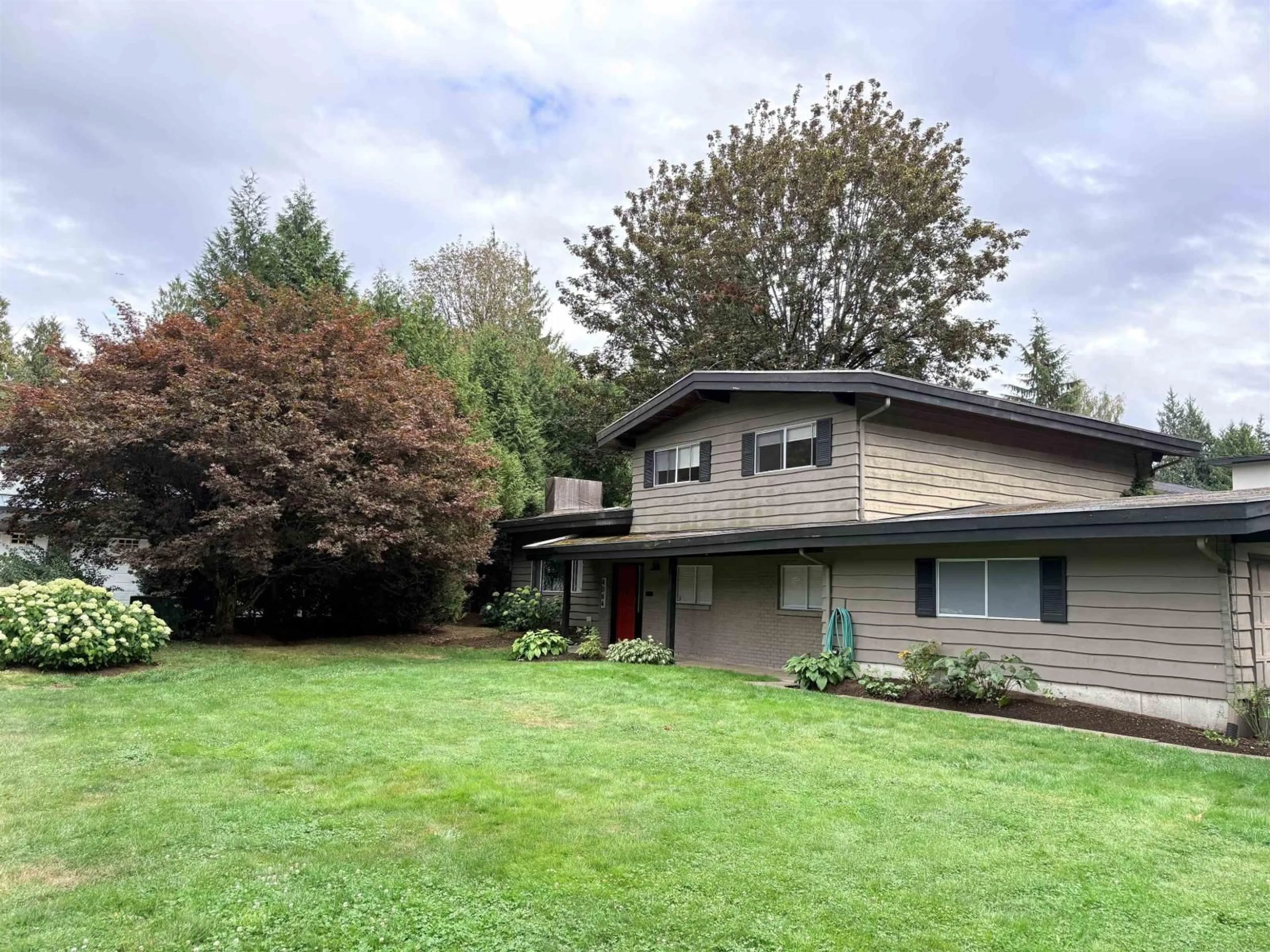 Home with vinyl exterior material, unknown for 4064 198 STREET, Langley British Columbia V3A1E2