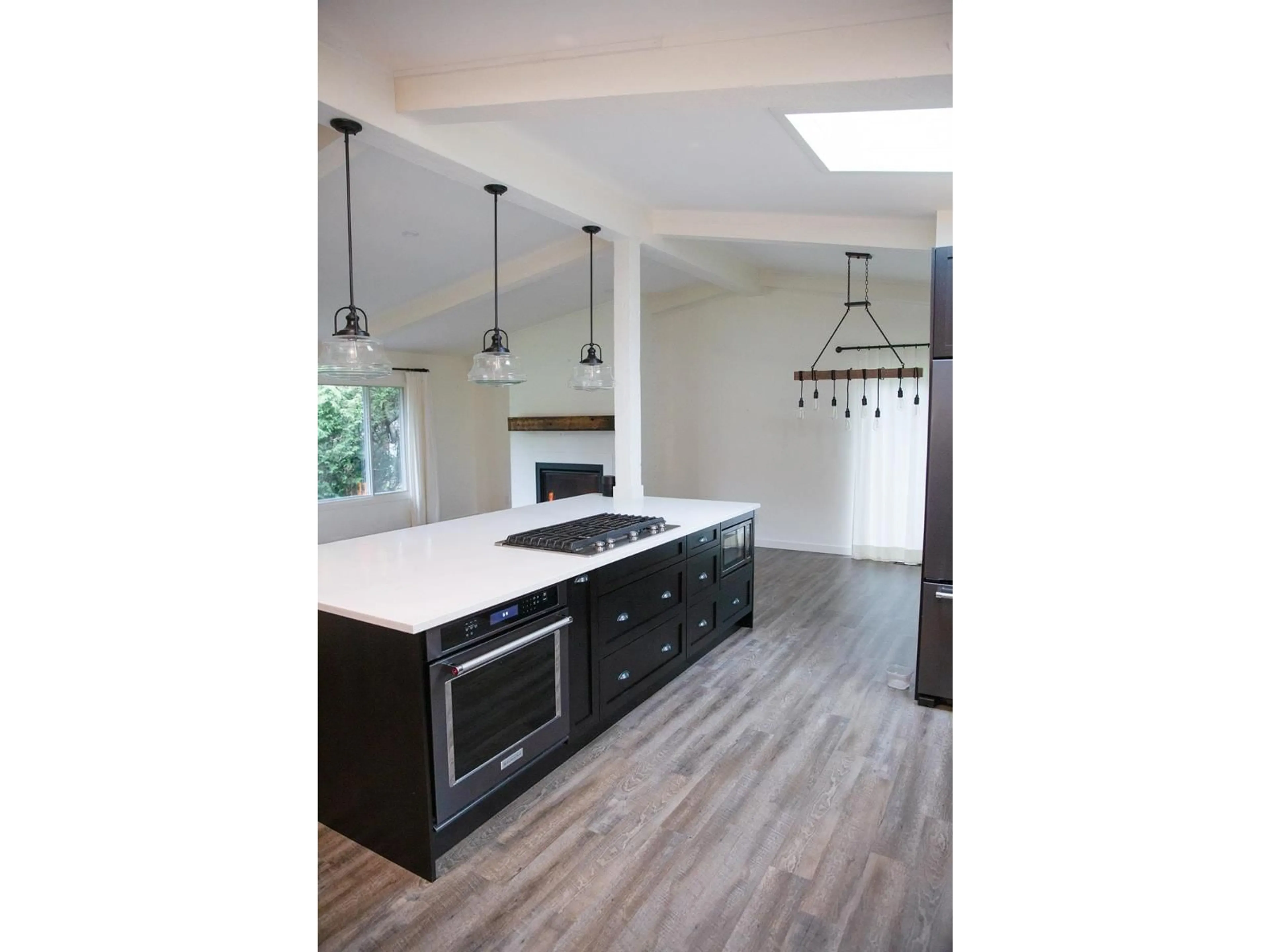 Open concept kitchen, unknown for 4064 198 STREET, Langley British Columbia V3A1E2