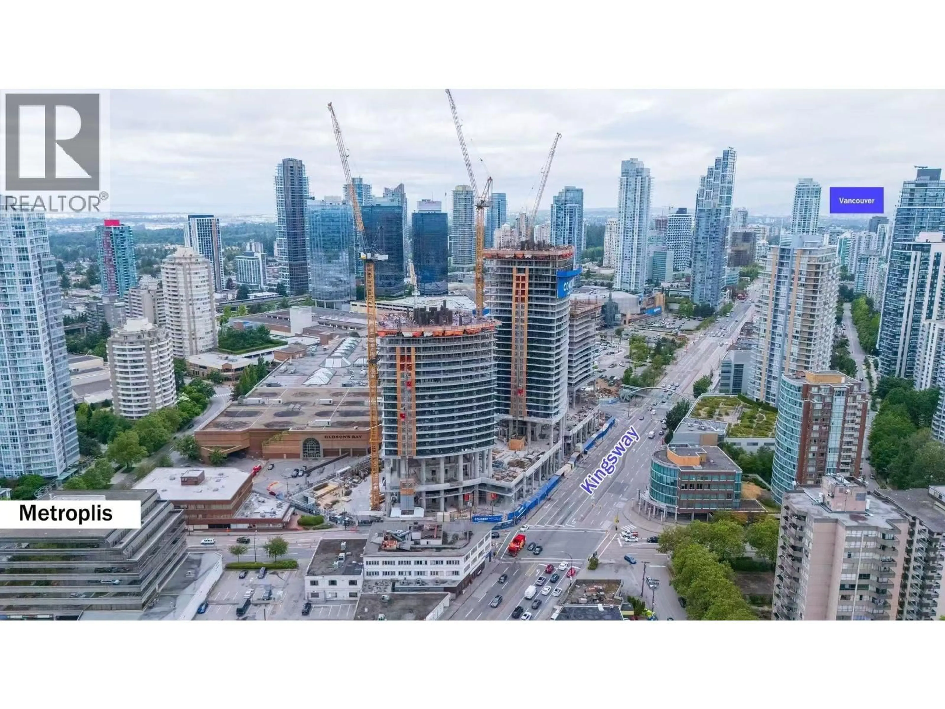 A pic from outside/outdoor area/front of a property/back of a property/a pic from drone, city buildings view from balcony for 300 - 6388 MARLBOROUGH AVENUE, Burnaby British Columbia V5H4P4