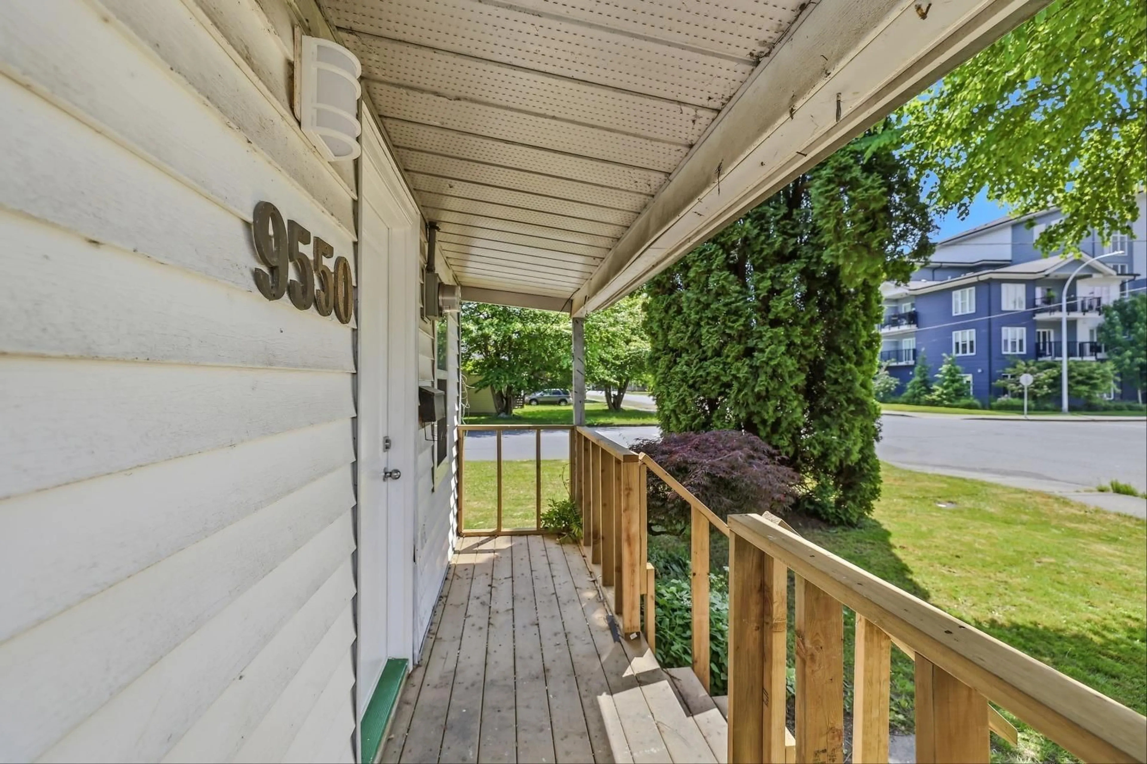 Patio, street for 9550 VICTOR STREET, Chilliwack British Columbia V2P5B4