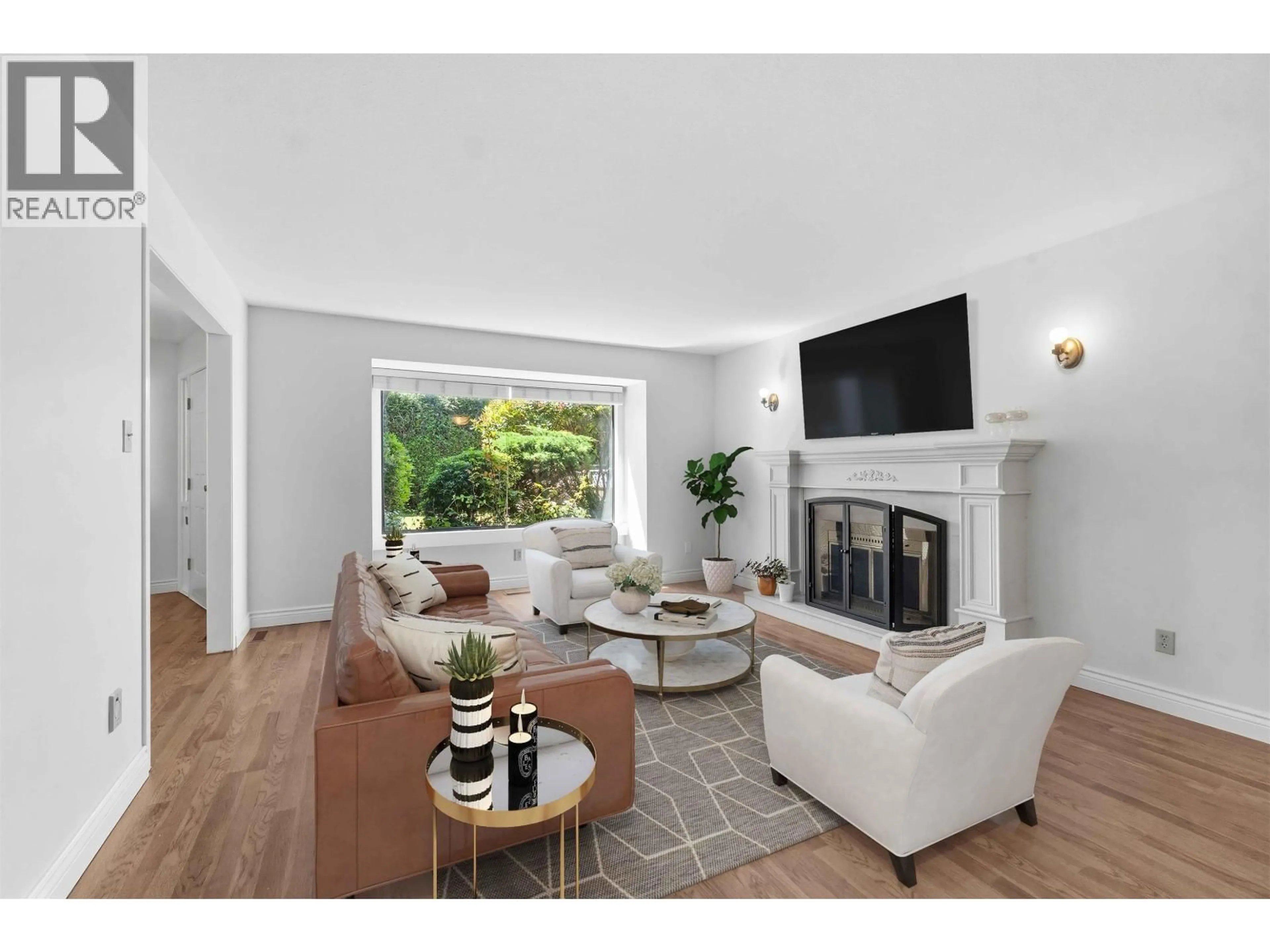 Living room with furniture, unknown for 7291 FRANCIS ROAD, Richmond British Columbia V6Y1A1