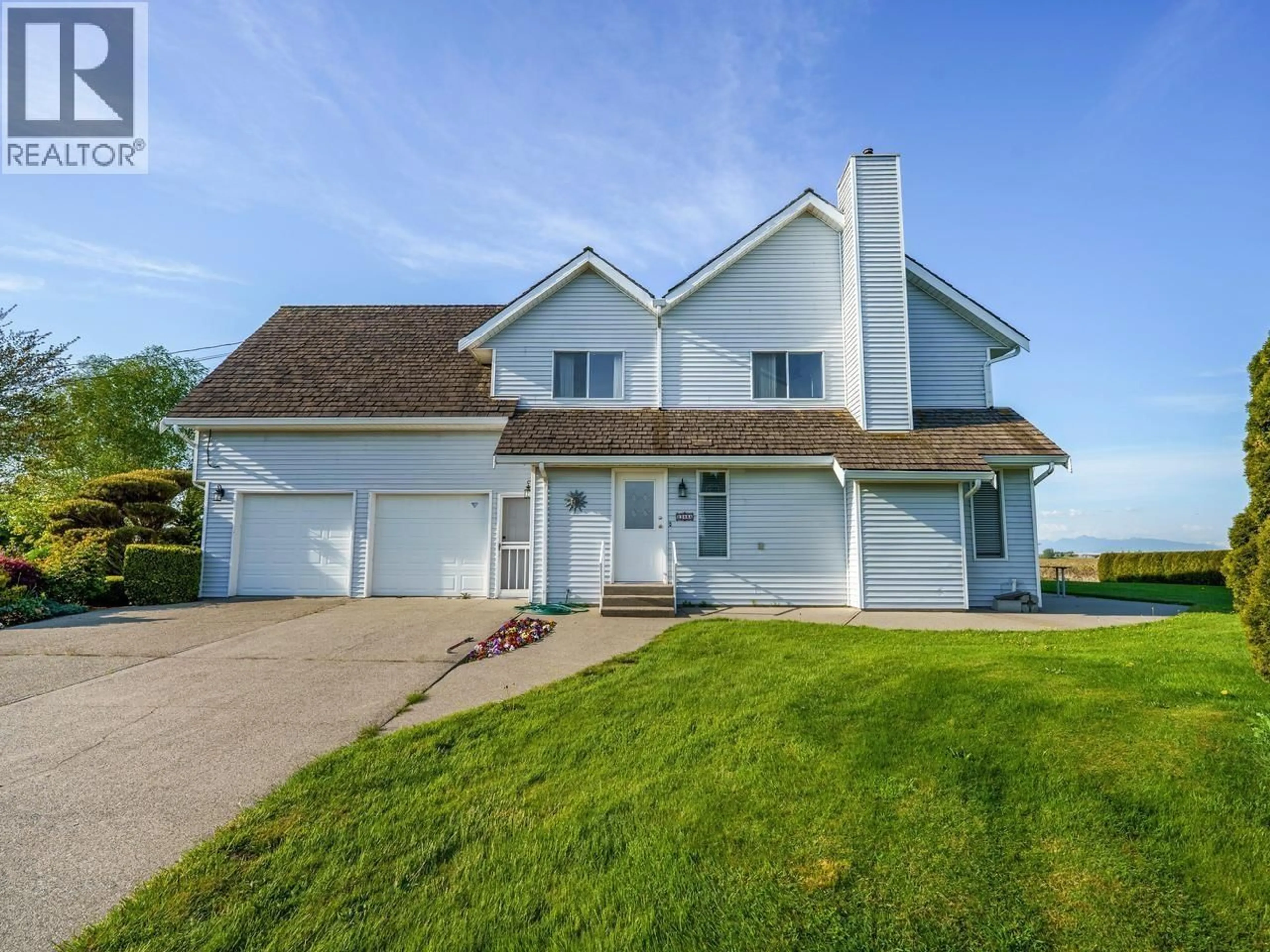 Home with vinyl exterior material, street for 2300 56 STREET, Tsawwassen British Columbia V4L2P2