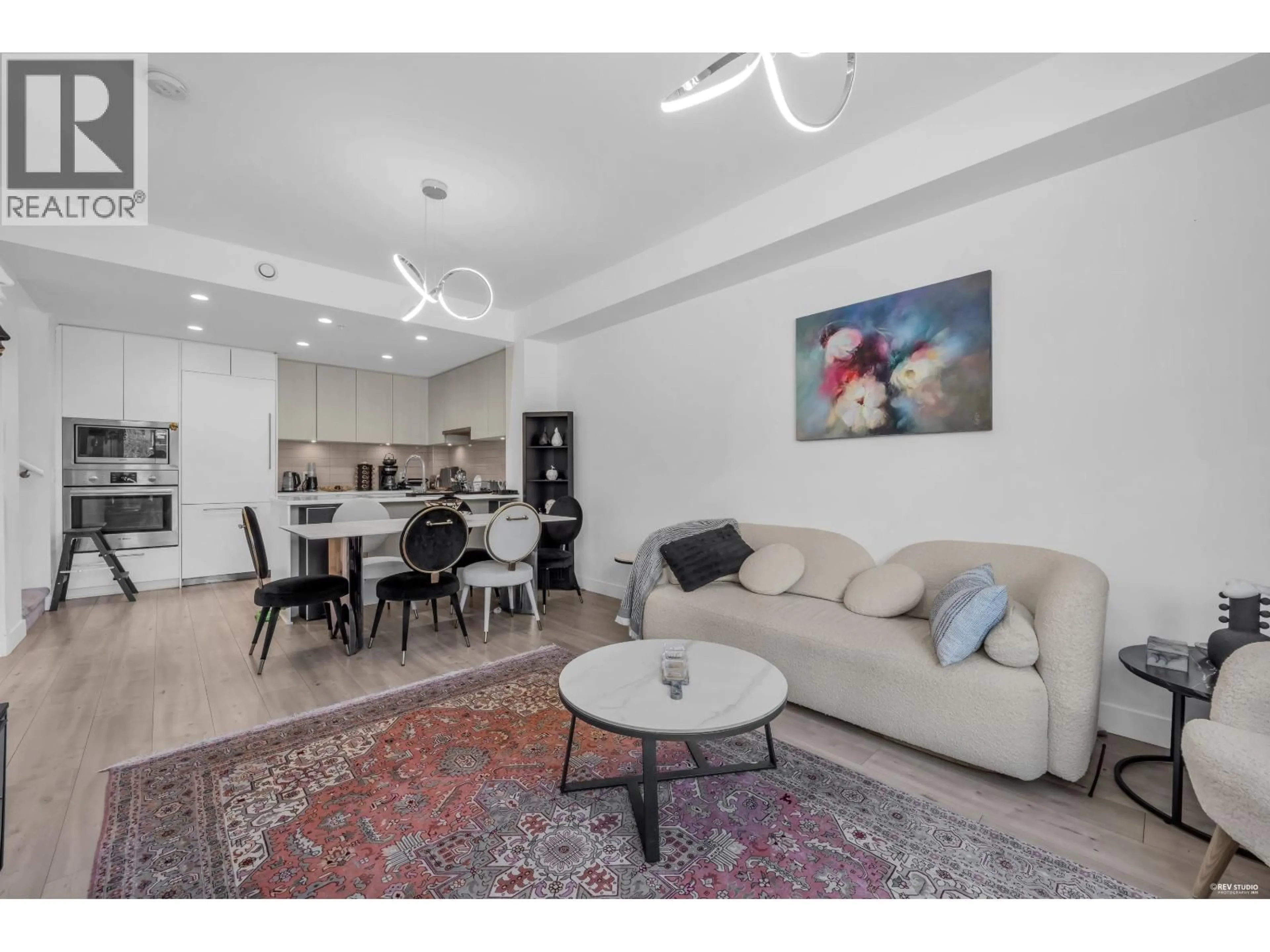 Living room with furniture, unknown for 120 - 2035 GLENAIRE DRIVE, North Vancouver British Columbia V7P1Y2