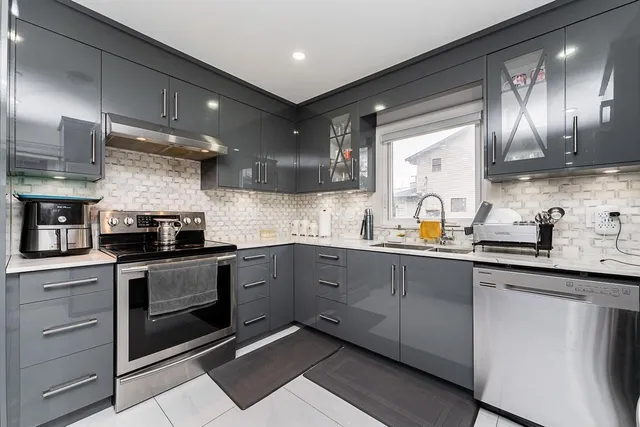 12850 115B AVENUE, Surrey 5
