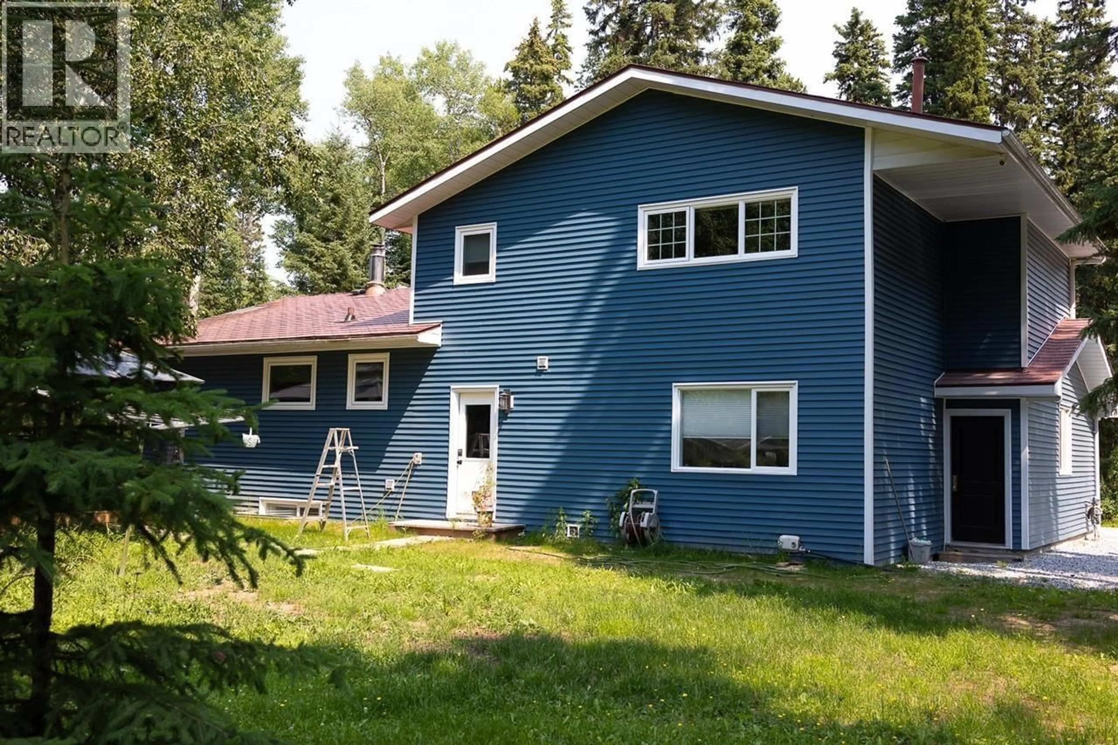 Home with vinyl exterior material, building for 8541 BUNCE ROAD, Prince George British Columbia V2N6J2