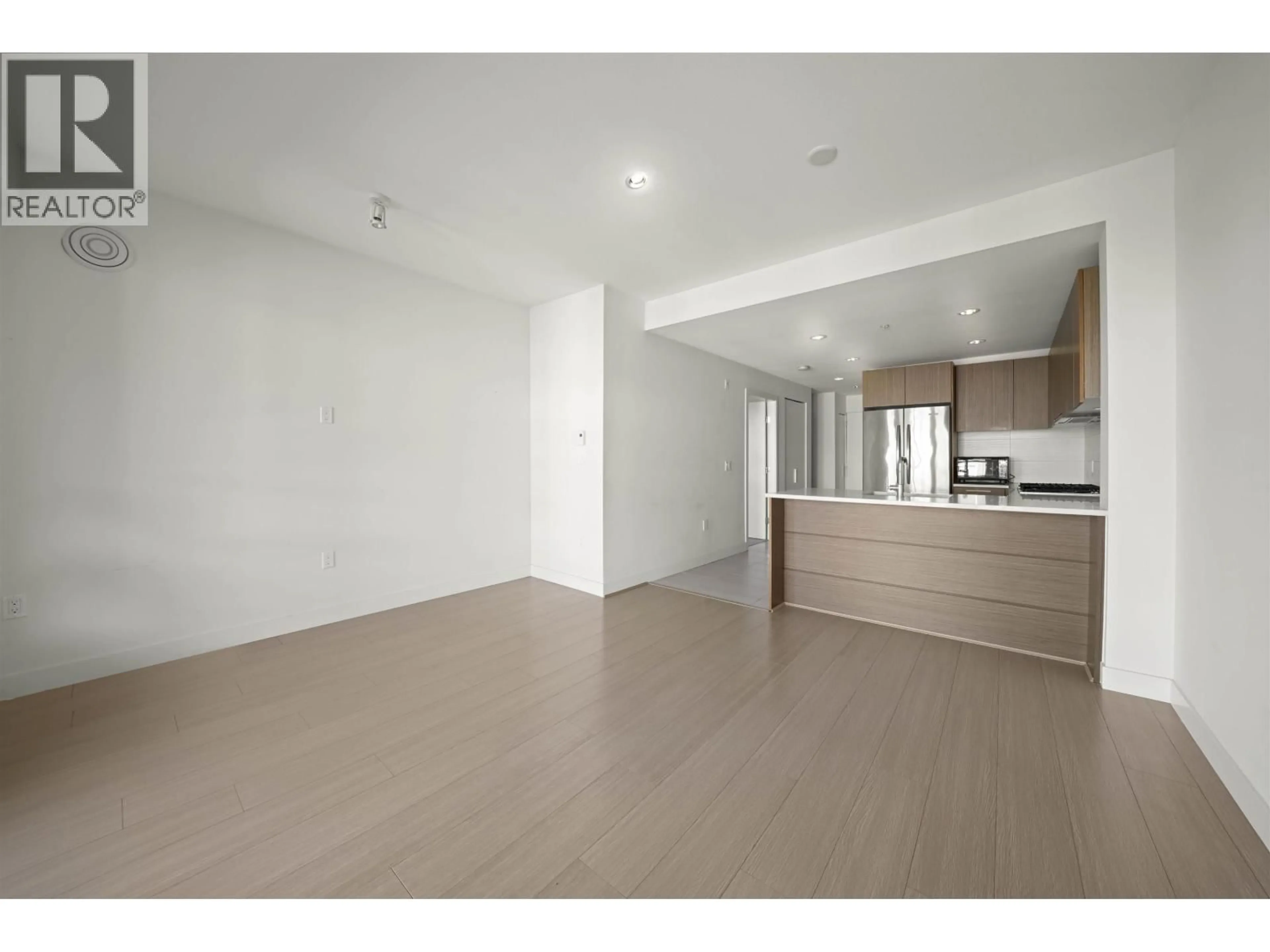 Unknown for 611 - 6033 GRAY AVENUE, Vancouver British Columbia V6S0G3