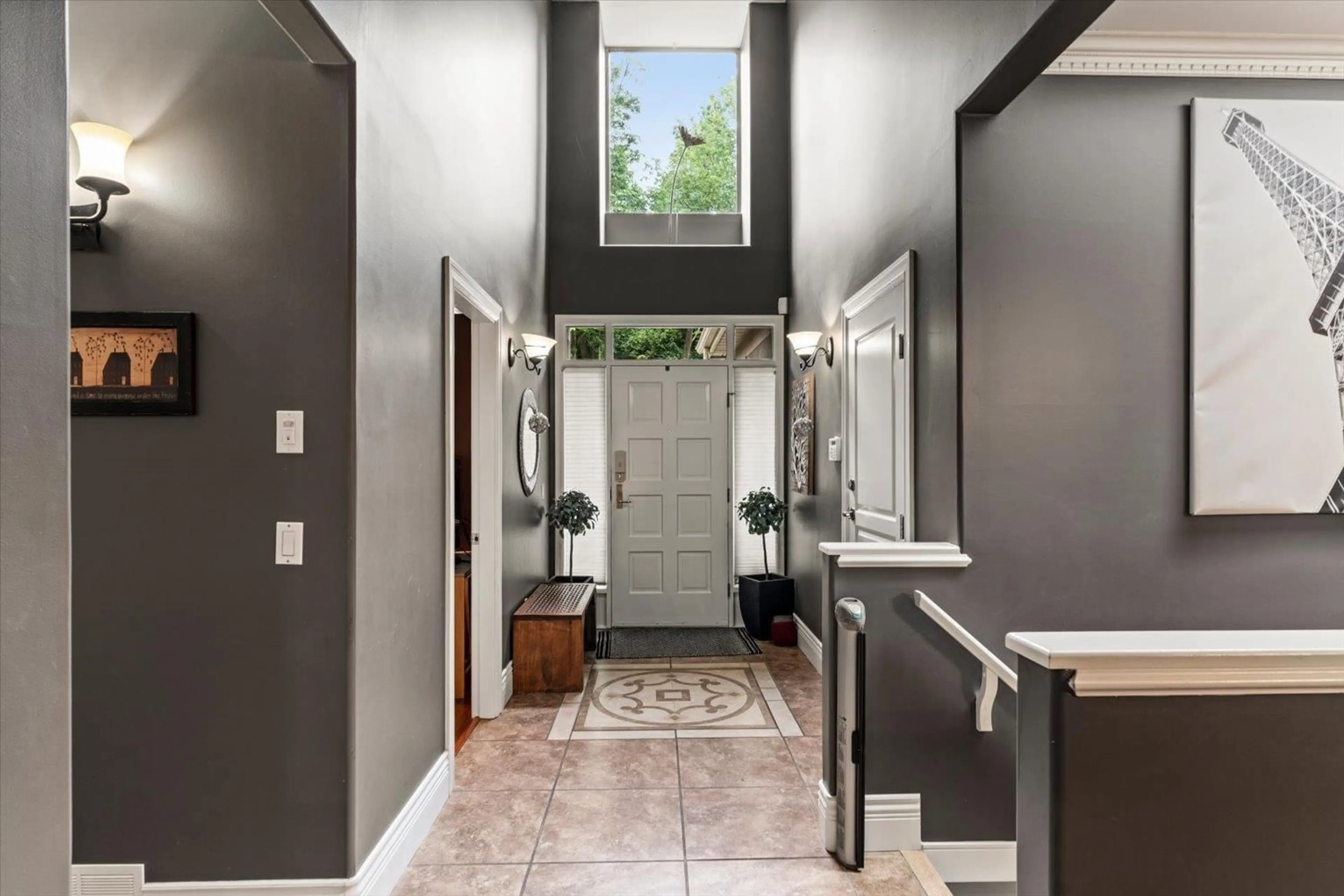 Indoor entryway for 29 - 2058 WINFIELD DRIVE, Abbotsford British Columbia V3G1M4