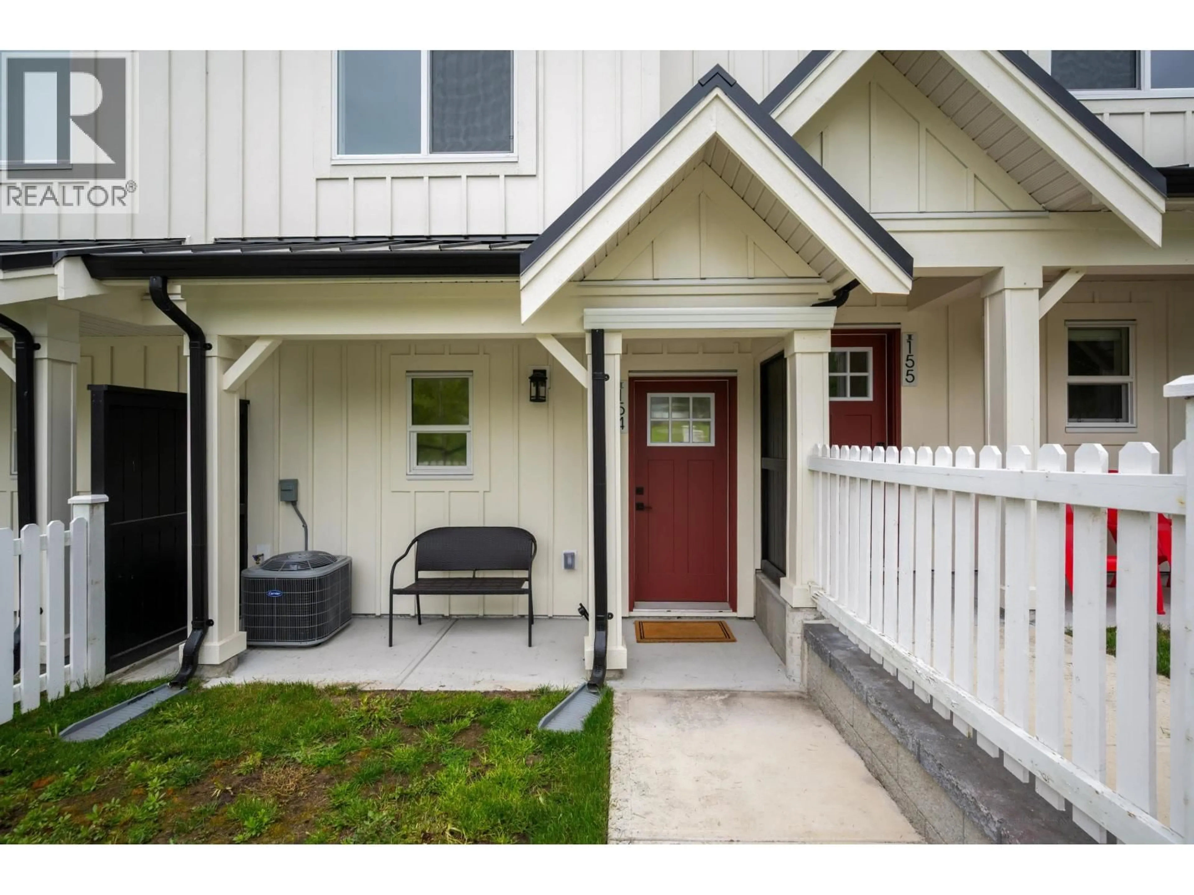 Home with vinyl exterior material, street for 154 - 24951 112 AVENUE, Maple Ridge British Columbia V2W1Z6