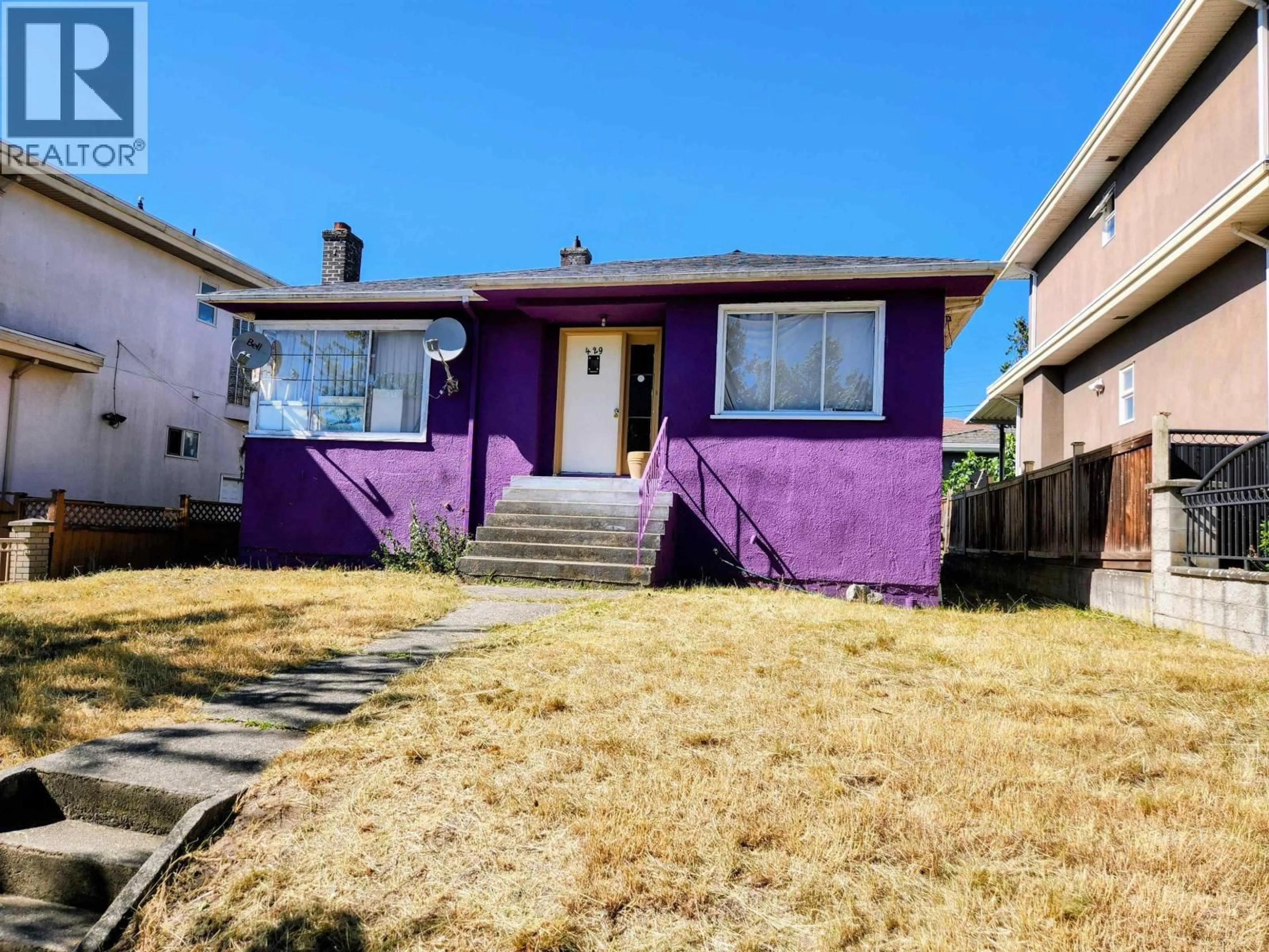 Home with vinyl exterior material, street for 429 50TH AVENUE, Vancouver British Columbia V5X1A9