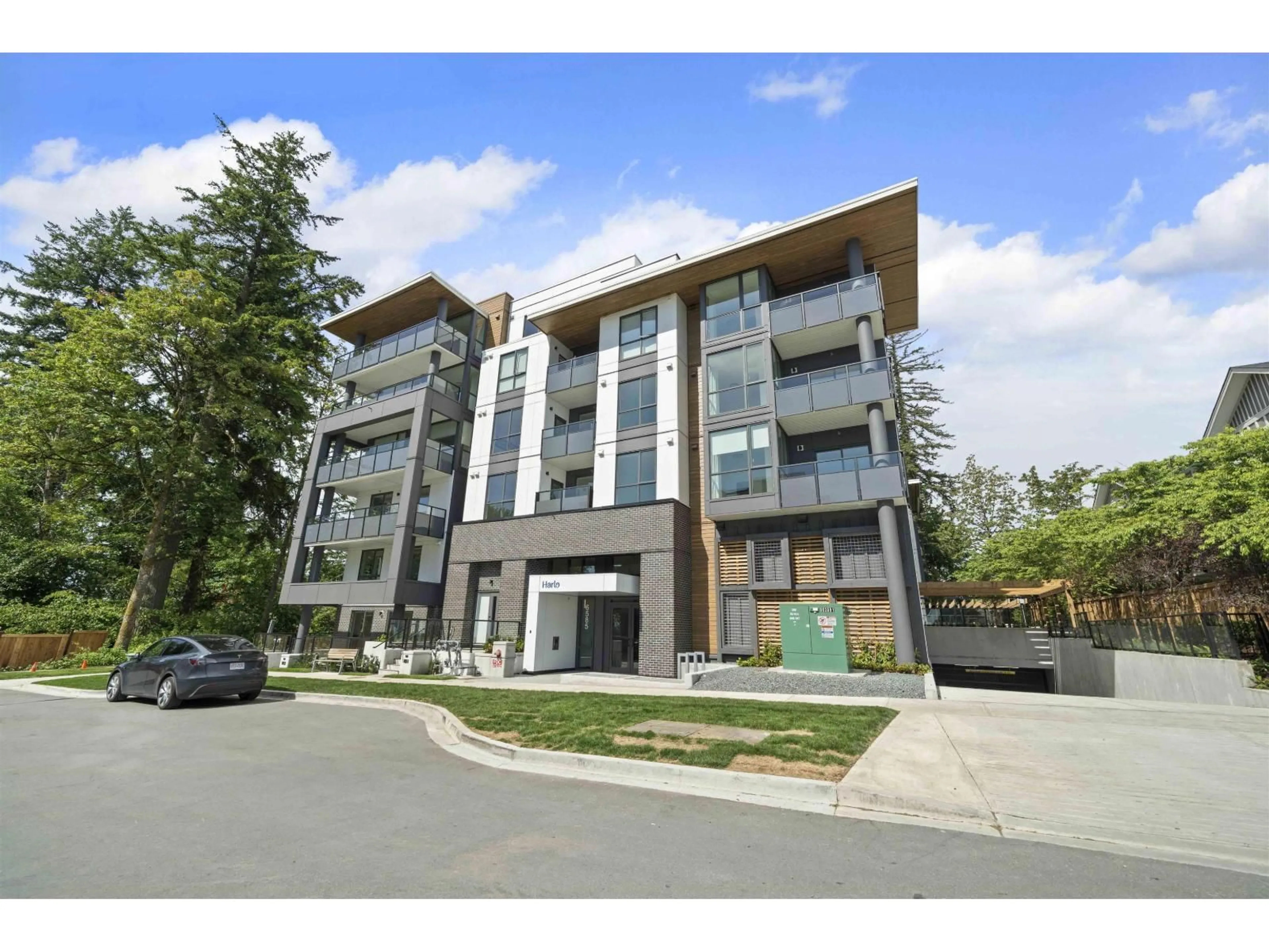Unknown for 206 - 6585 195A STREET, Surrey British Columbia V4N6Y9