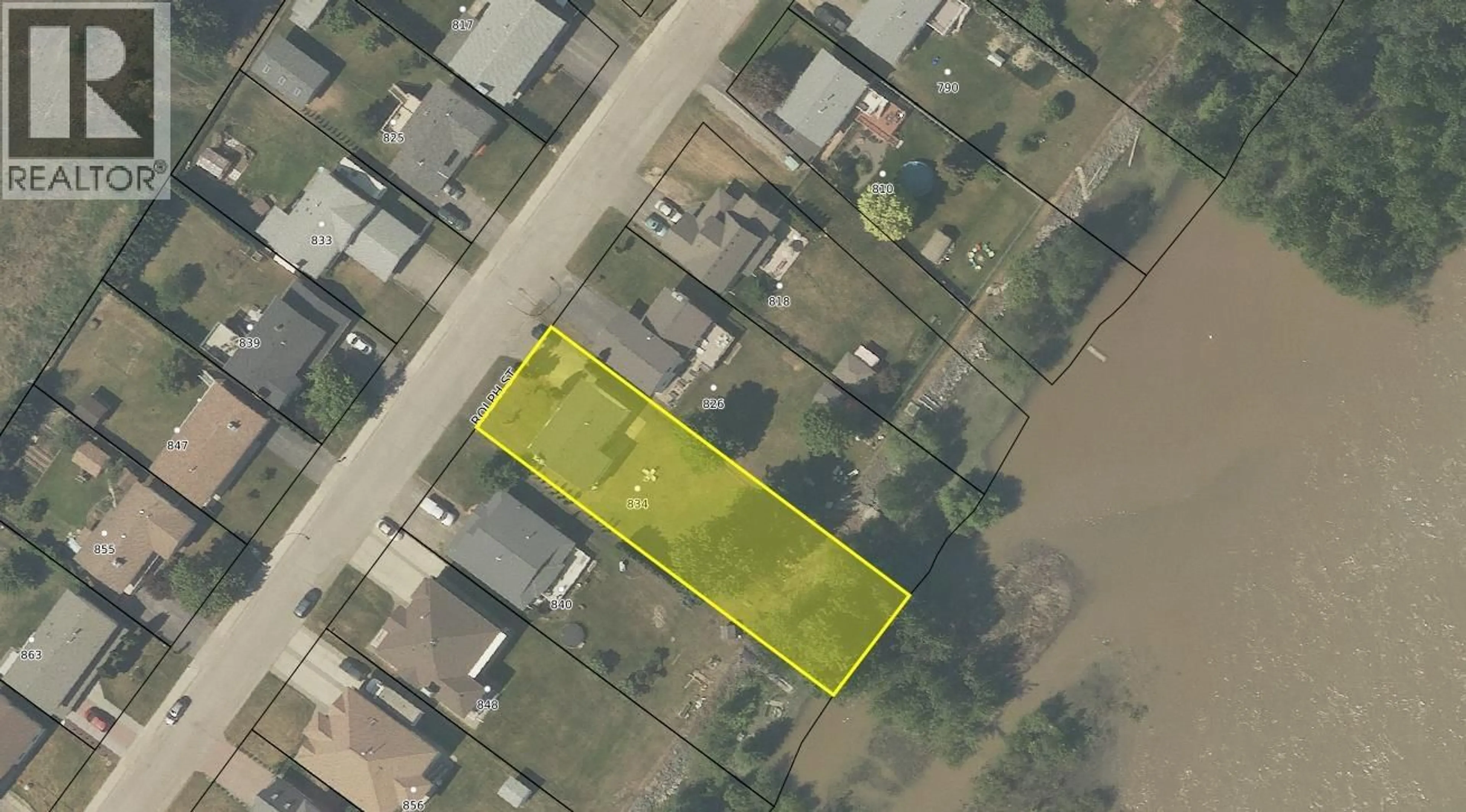 A pic from outside/outdoor area/front of a property/back of a property/a pic from drone, street for 834 ROLPH STREET, Quesnel British Columbia V2J3M1