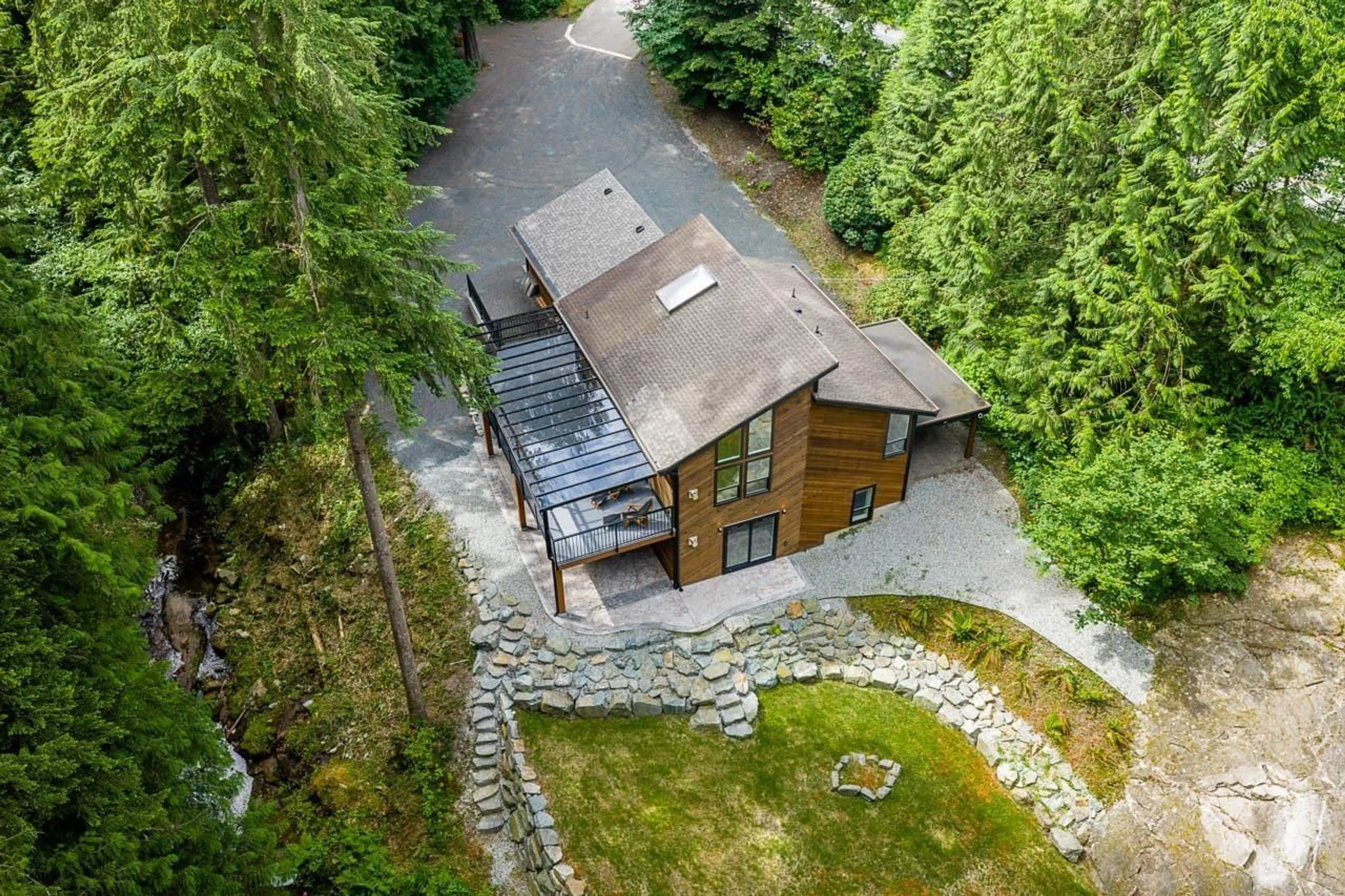 A pic from outside/outdoor area/front of a property/back of a property/a pic from drone, forest/trees view for 30613 KEYSTONE AVENUE, Mission British Columbia V4S1G5