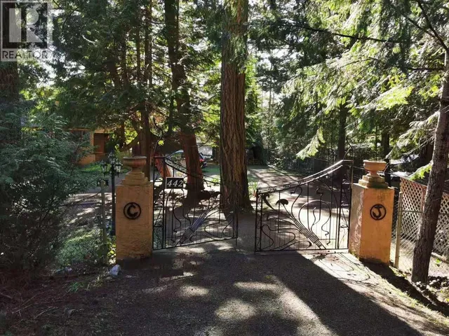 442 MARINERS WAY, Mayne Island 3