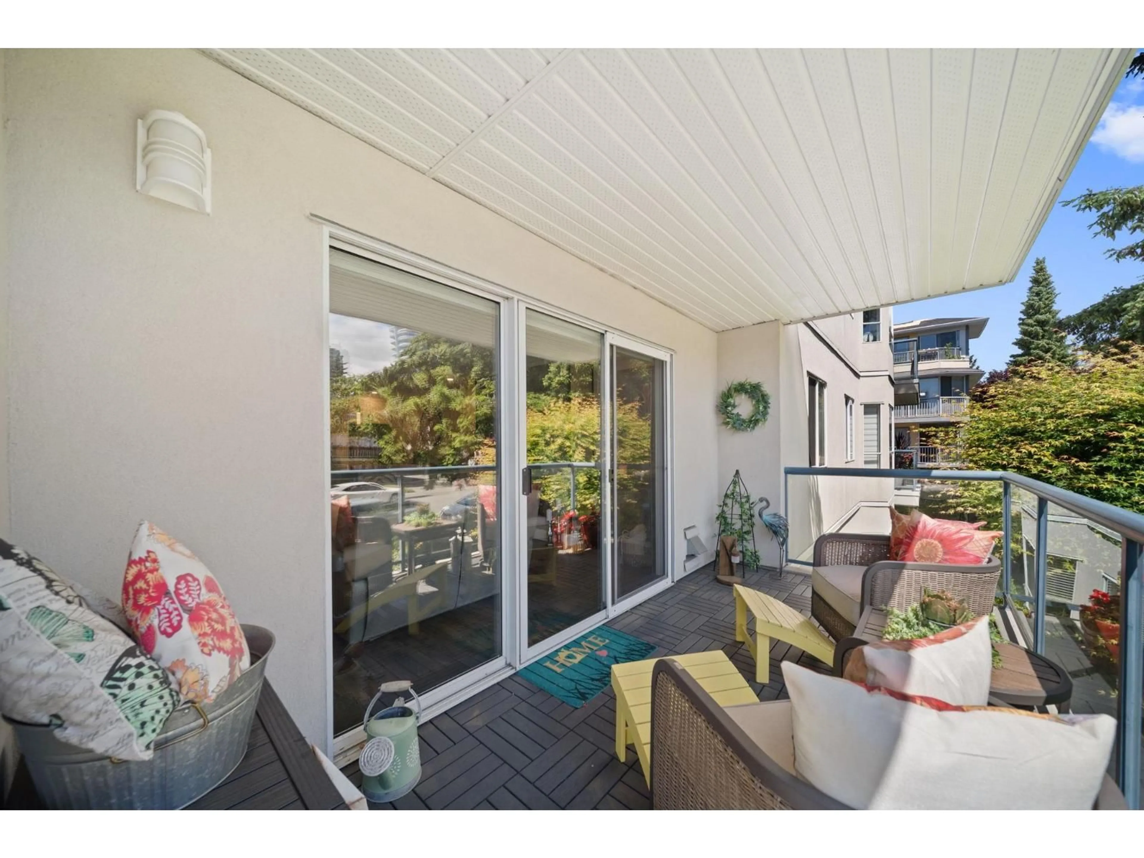 Patio, water/lake/river/ocean view for 208 - 1441 BLACKWOOD STREET, White Rock British Columbia V4B3V6