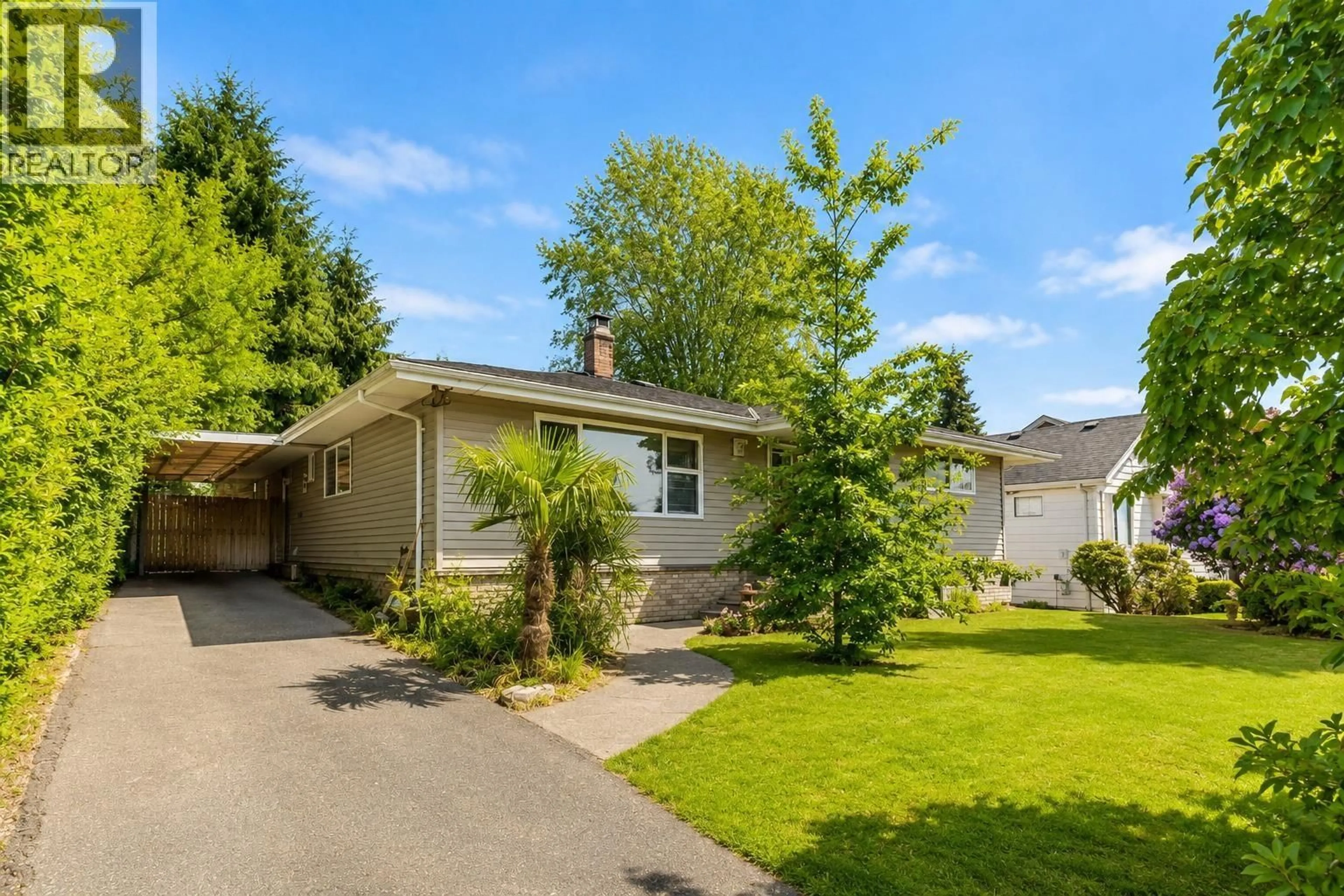 Unknown for 923 QUADLING AVENUE, Coquitlam British Columbia V3K2A6