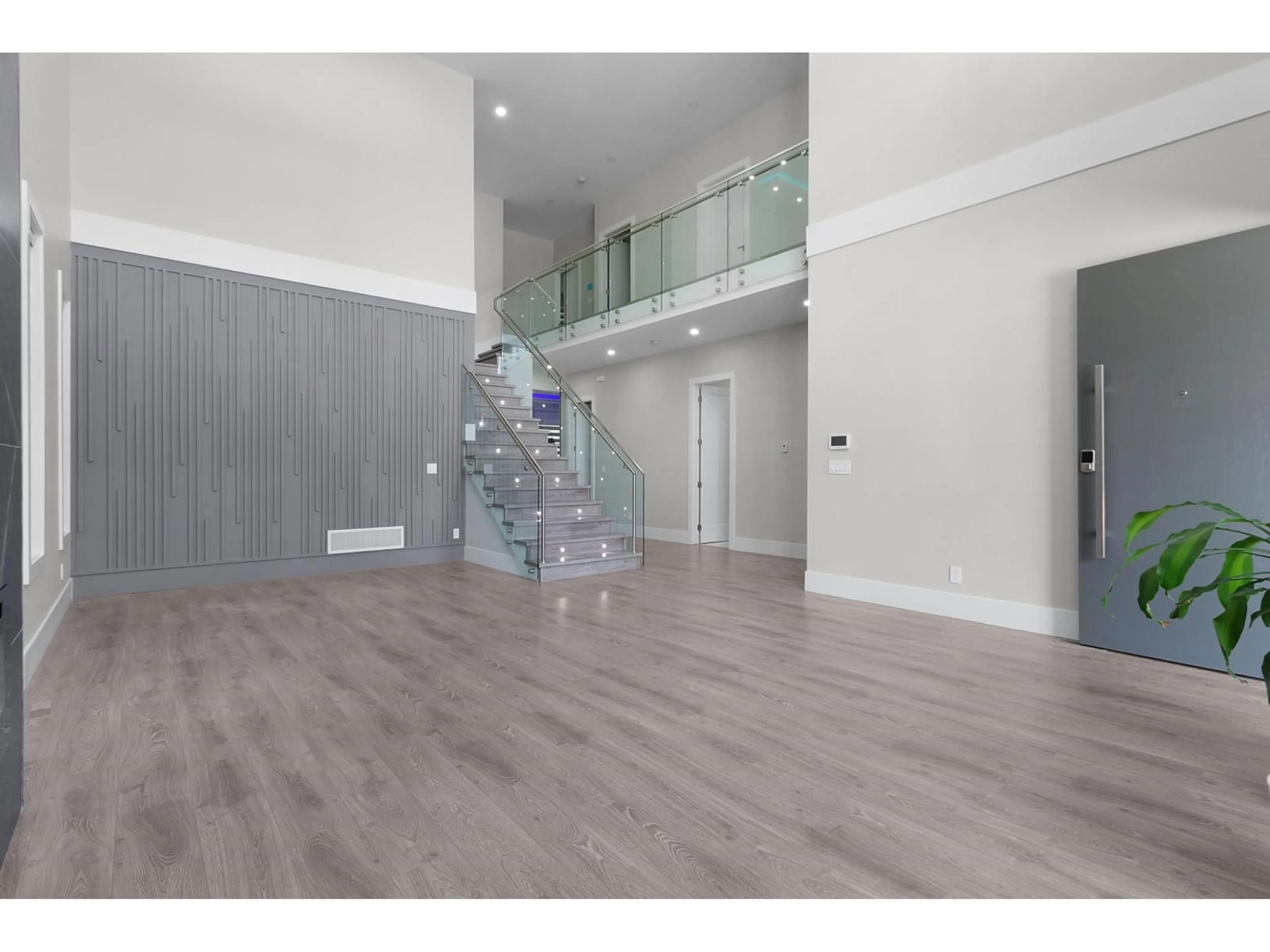 Indoor foyer for 29574 CORVINA COURT, Abbotsford British Columbia V4X0A6