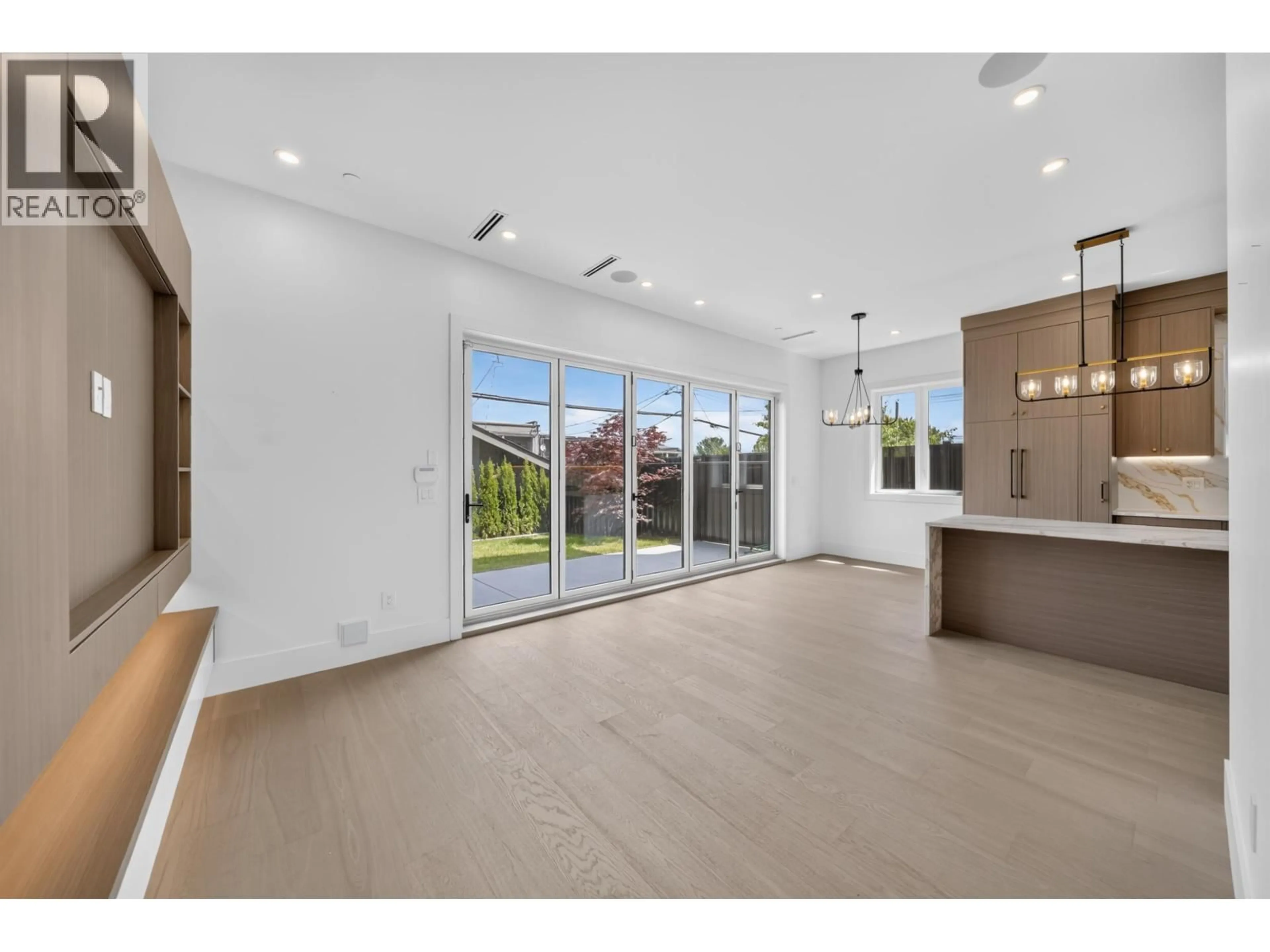 Open concept kitchen, unknown for 2 - 847 10TH AVENUE, Vancouver British Columbia V5T2A9