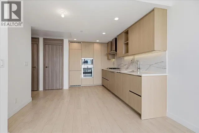 3201 - 4880 LOUGHEED HIGHWAY, Burnaby 5