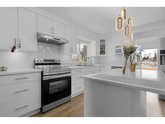 31021 CREEKSIDE DRIVE, Abbotsford 5