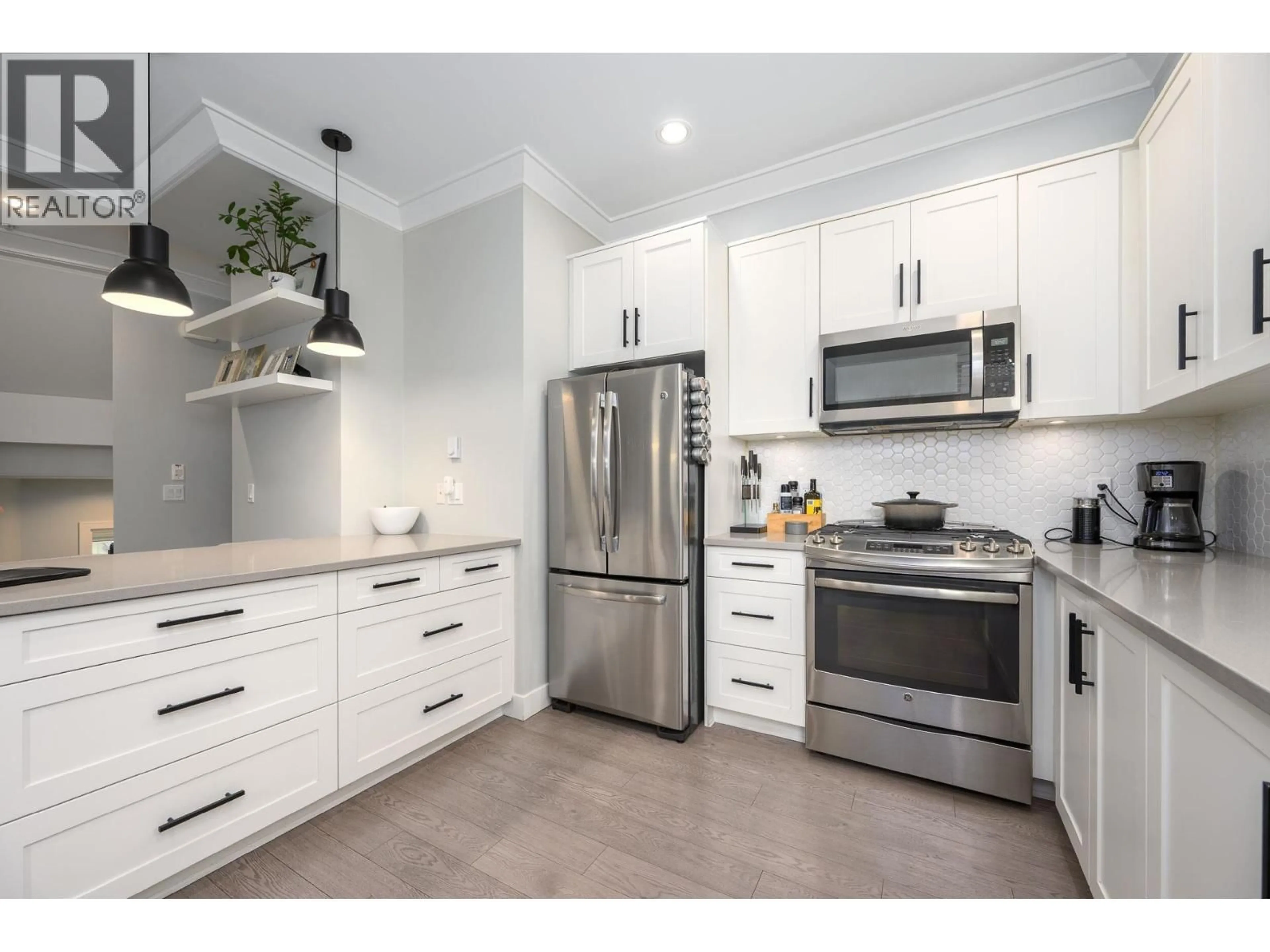 Open concept kitchen, unknown for 20 - 757 ORWELL STREET, North Vancouver British Columbia V7J3K6
