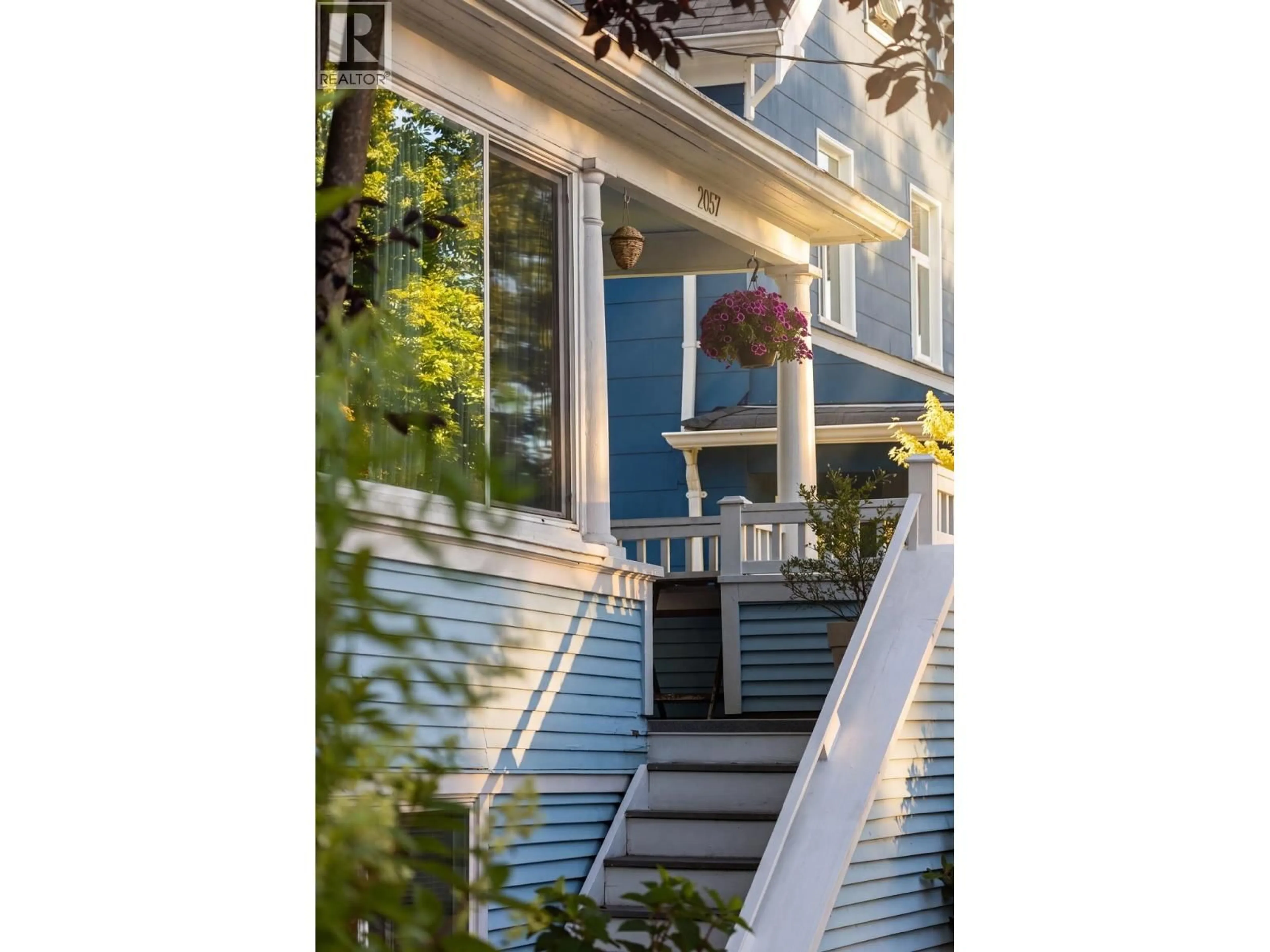 Patio, street for 2057 CYPRESS STREET, Vancouver British Columbia V6J3M2