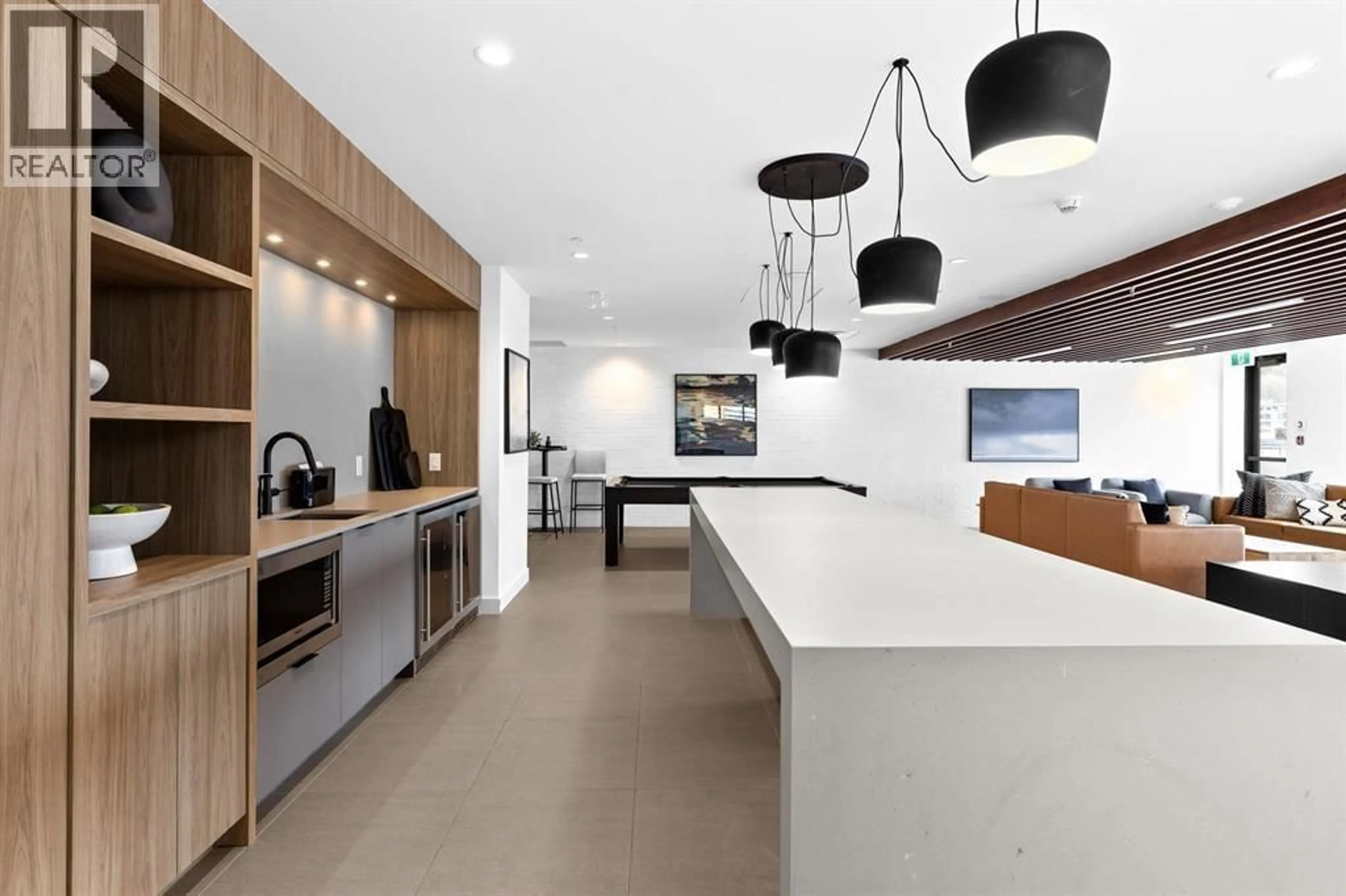 Open concept kitchen, ceramic/tile floor for 110 - 55 KLAHANIE DRIVE, Port Moody British Columbia V3H0M9