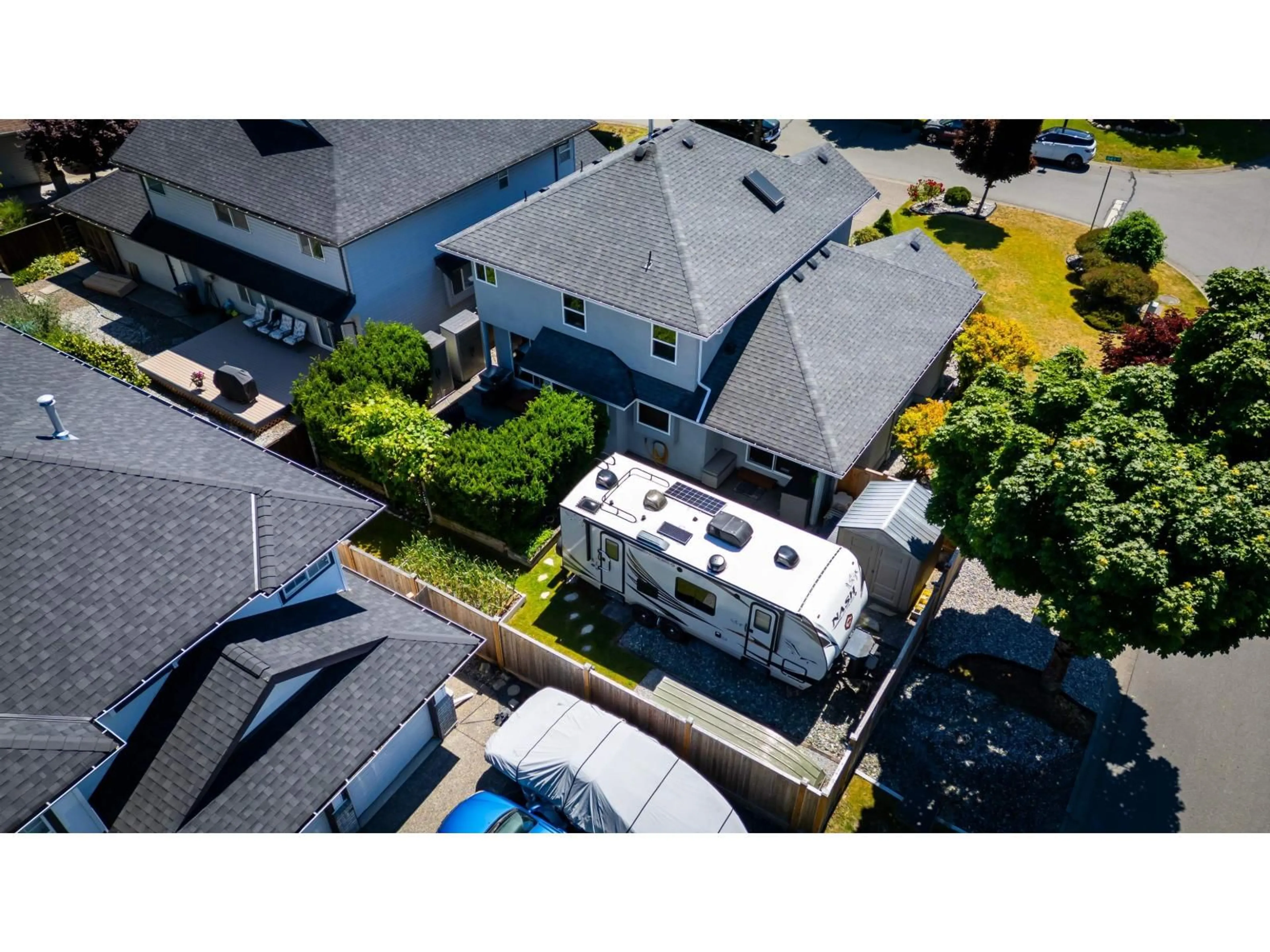 A pic from outside/outdoor area/front of a property/back of a property/a pic from drone, unknown for 18851 64A AVENUE, Surrey British Columbia V3S8V3