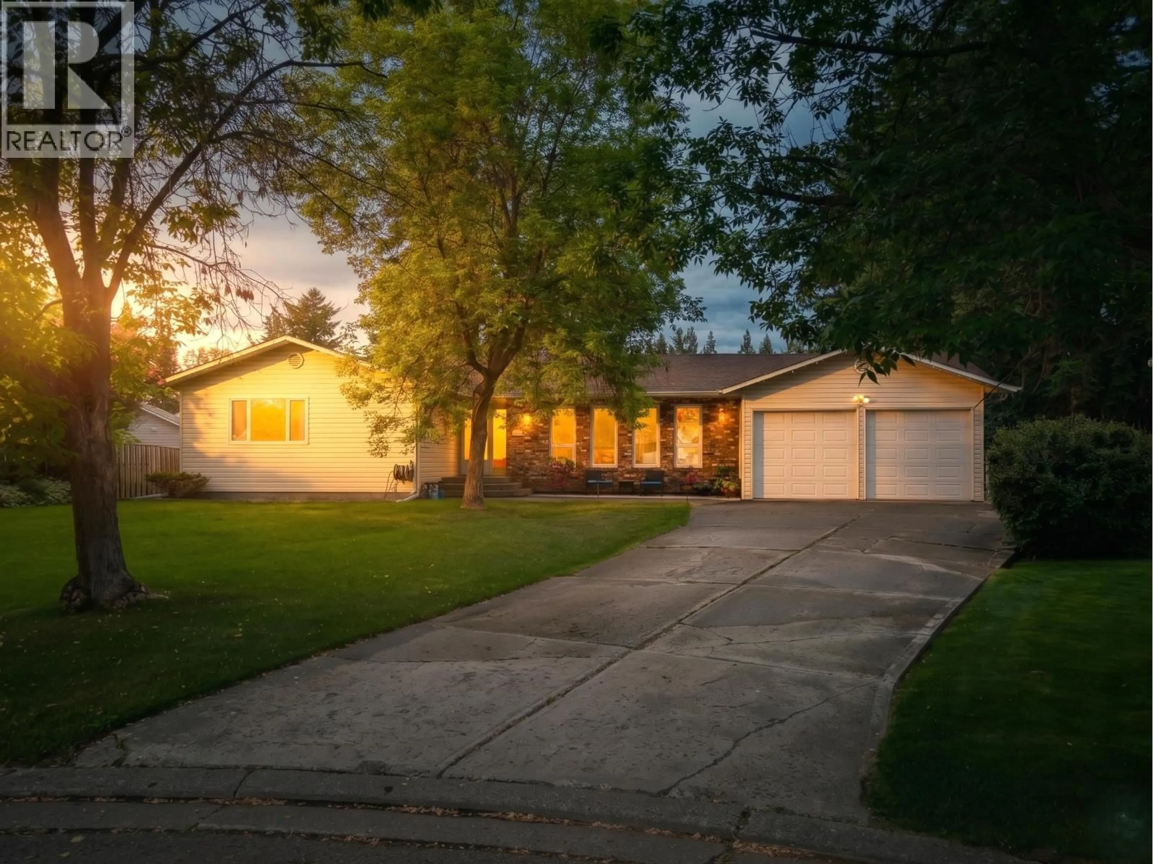 A pic from outside/outdoor area/front of a property/back of a property/a pic from drone, street for 7918 MELBOURNE PLACE, Prince George British Columbia V2N3V5