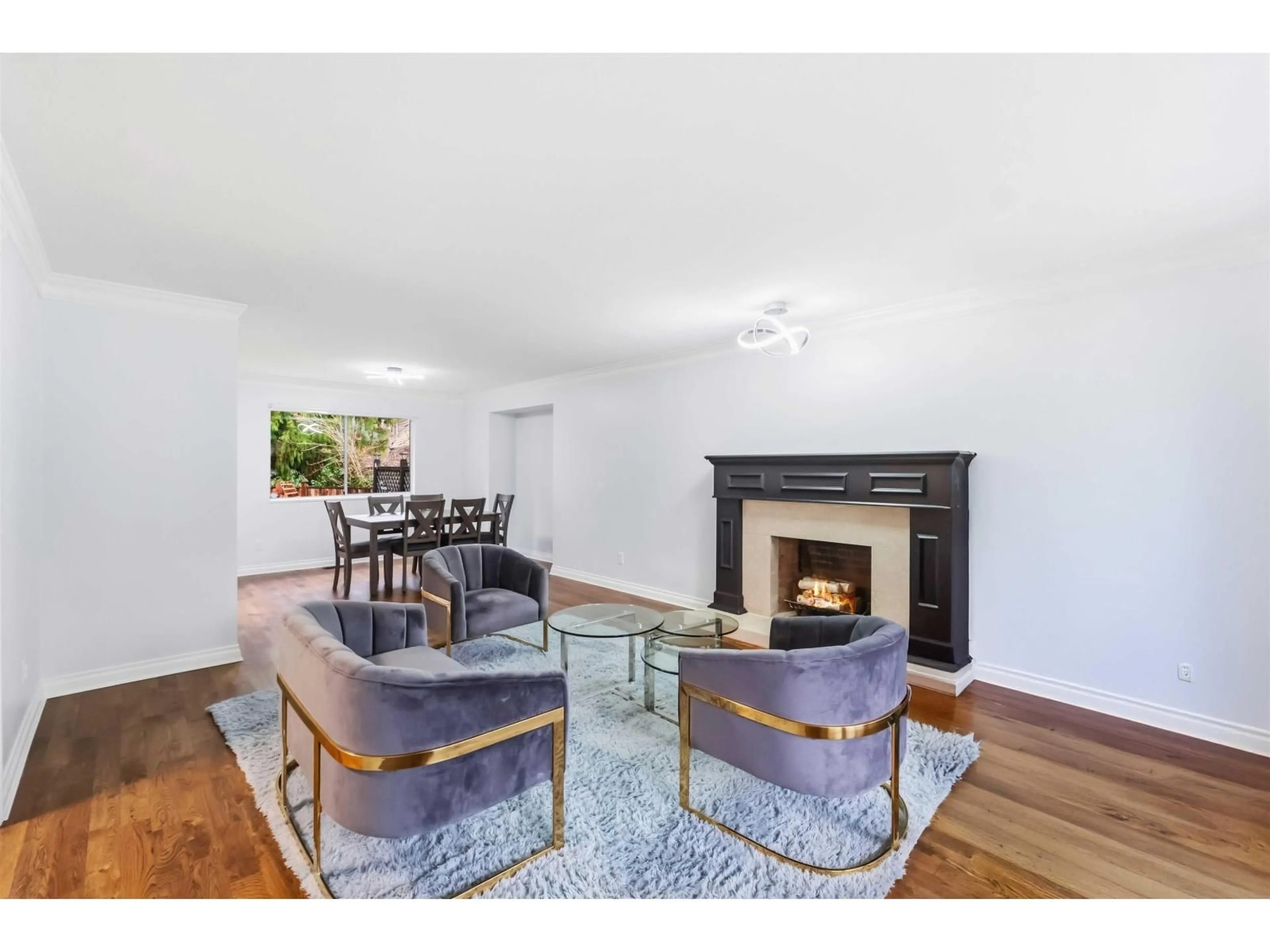 Living room with furniture, unknown for 15751 98A AVENUE, Surrey British Columbia V4N2V7