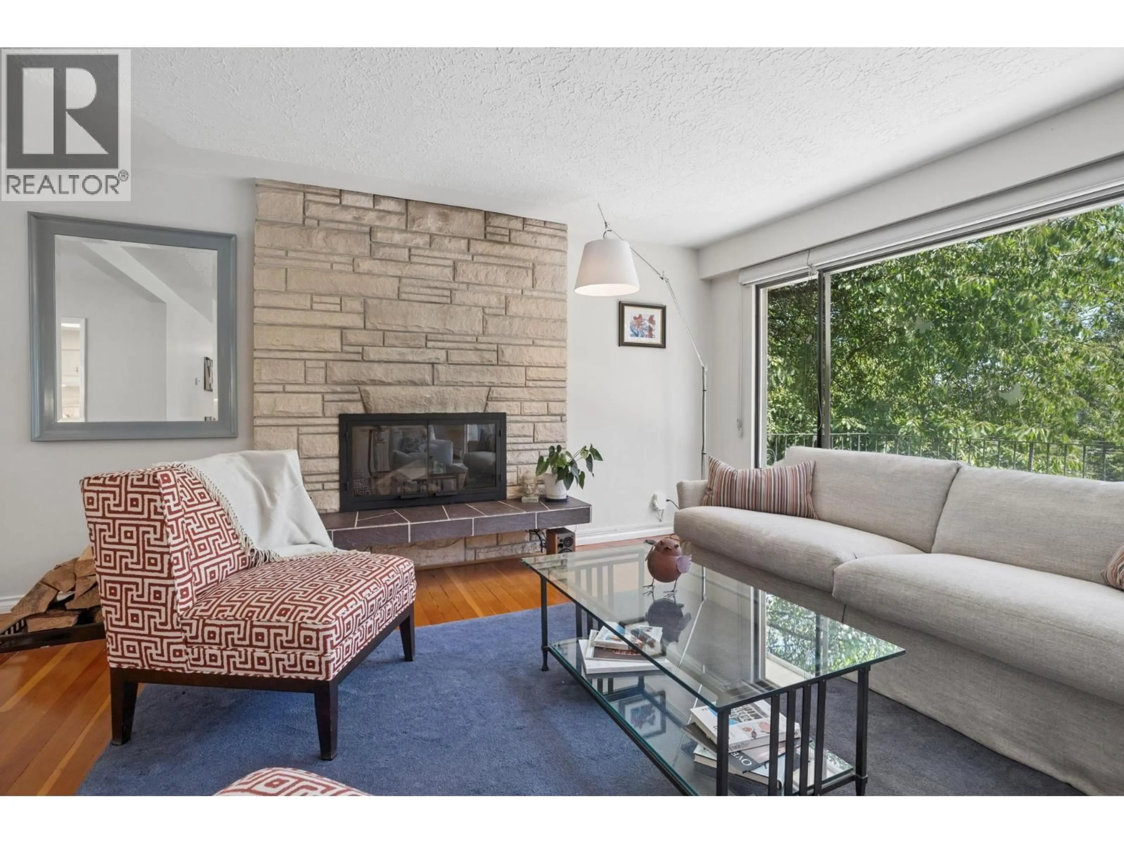 Living room with furniture, unknown for 1034 HEYWOOD STREET, North Vancouver British Columbia V7L1H3