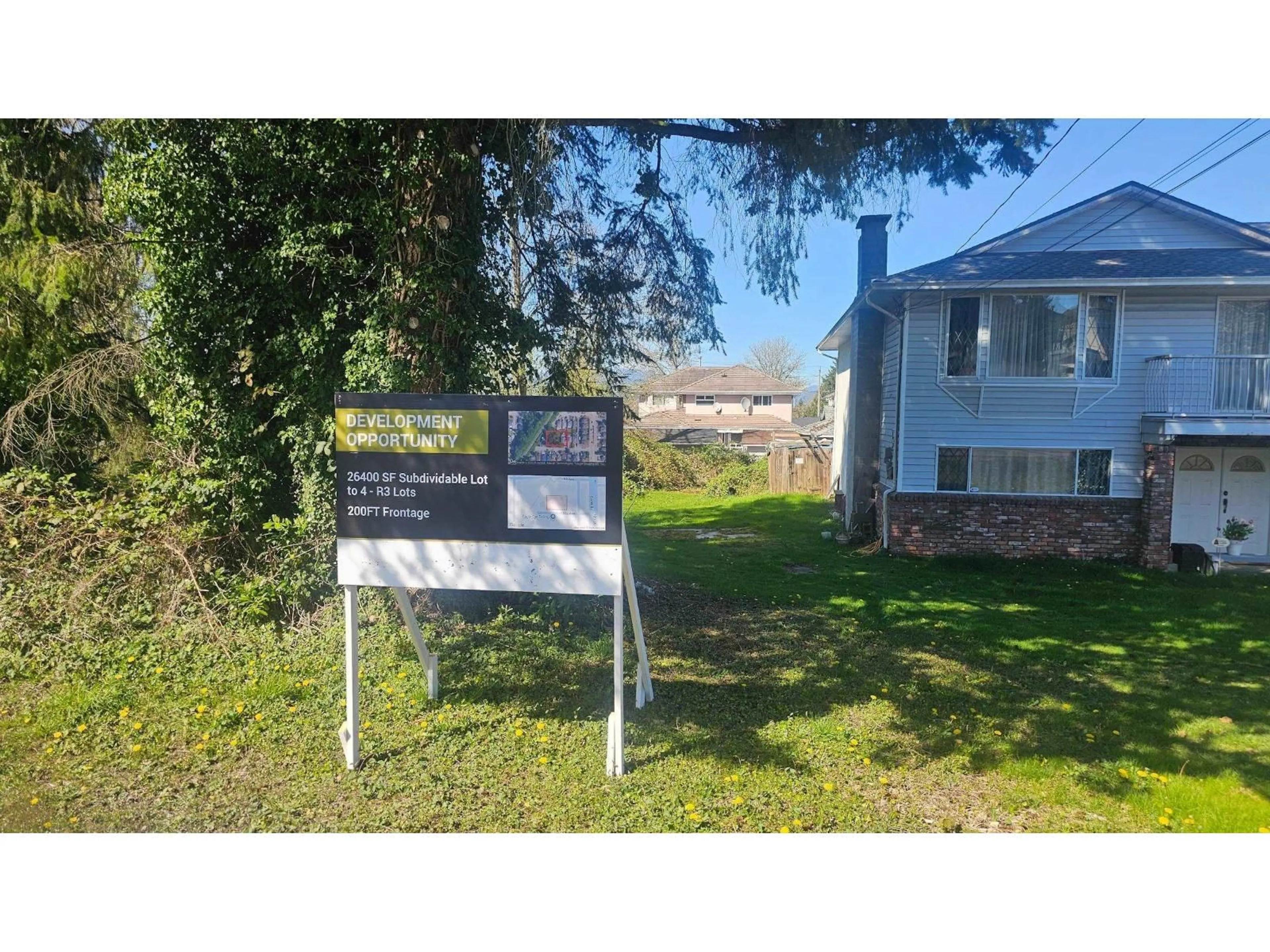 A pic from outside/outdoor area/front of a property/back of a property/a pic from drone, street for 11961 97A AVENUE, Surrey British Columbia V3V2G9