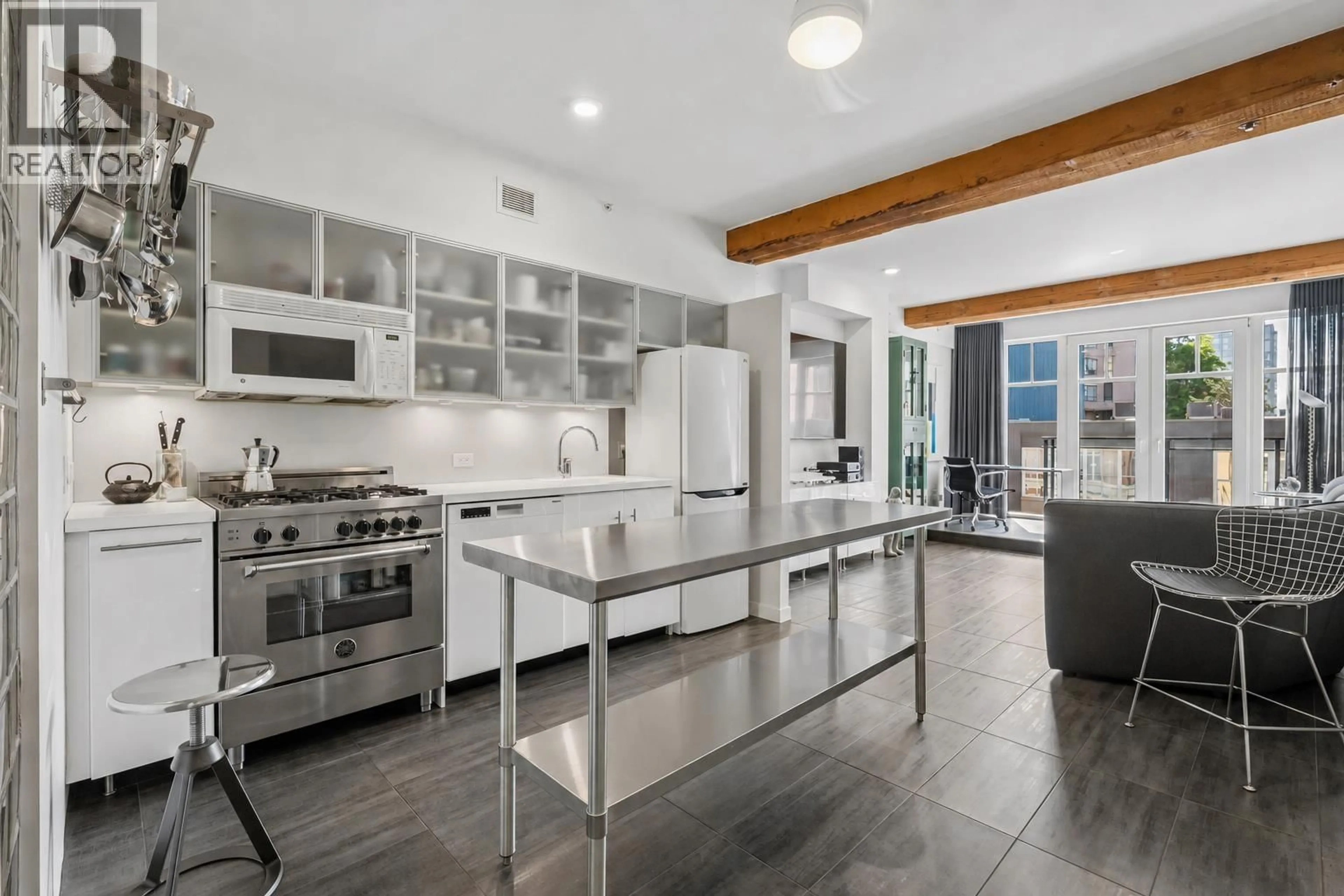 Open concept kitchen, unknown for 308 - 1275 HAMILTON STREET, Vancouver British Columbia V6B1E2