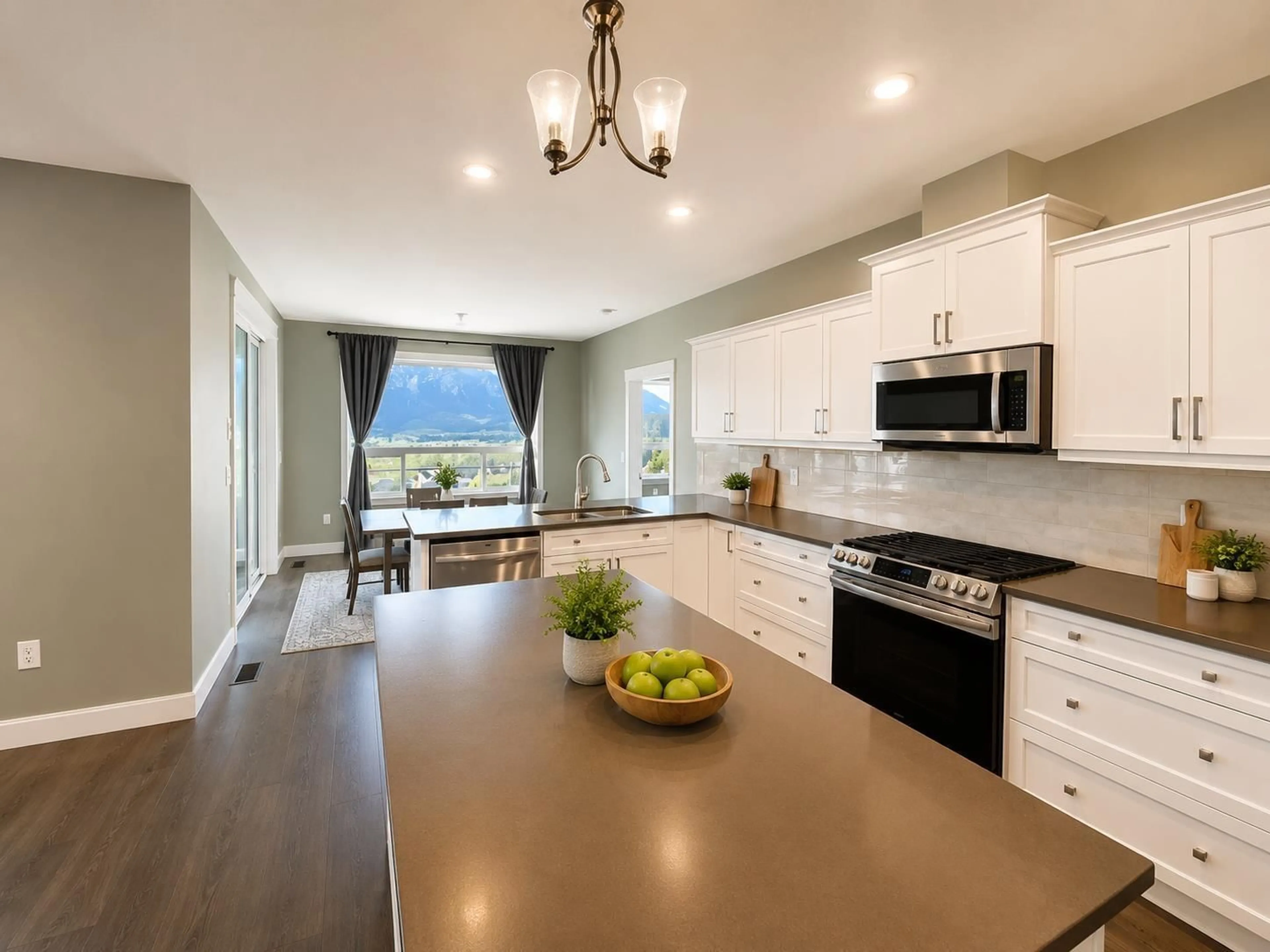 Open concept kitchen, unknown for 1945 PEREGRINE PLACE, Agassiz British Columbia V0M1A1