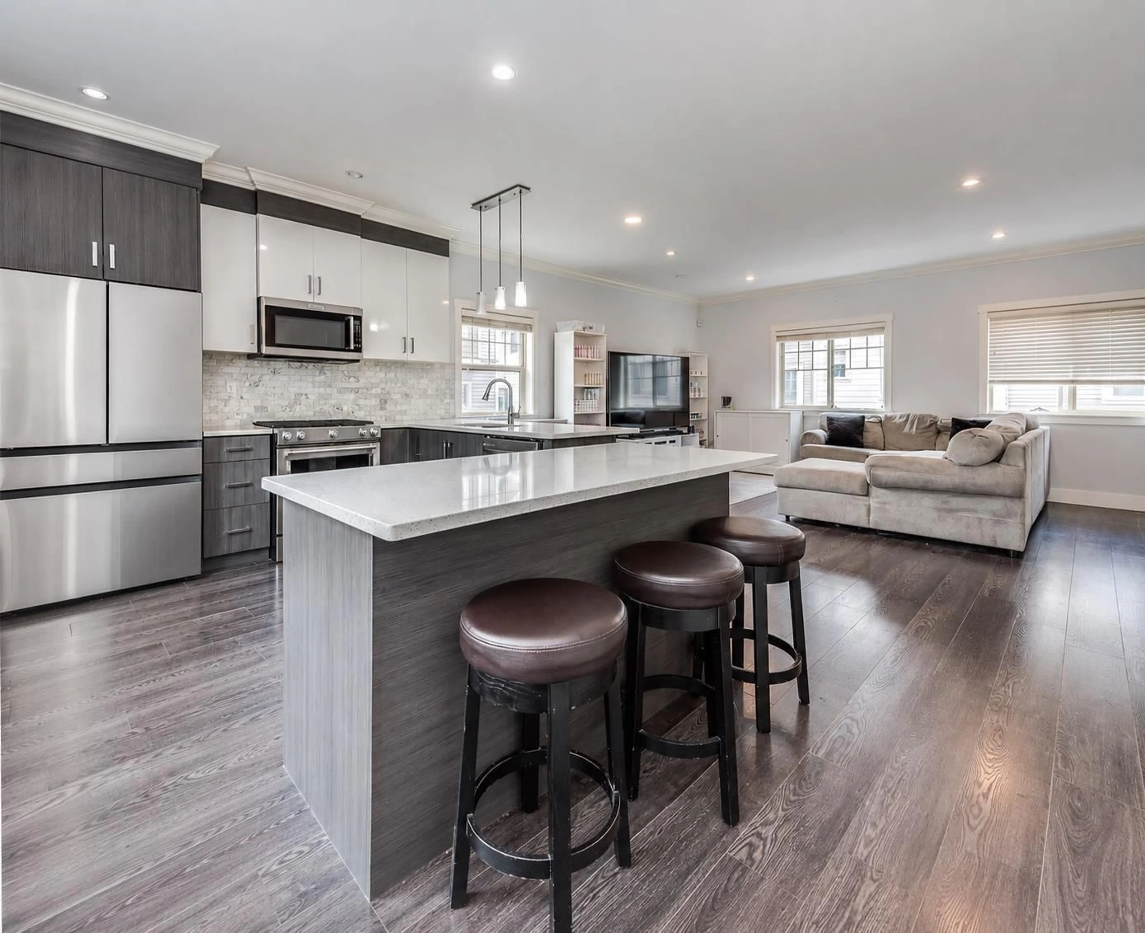 Open concept kitchen, unknown for 13 - 19097 64 AVENUE, Surrey British Columbia V3S6X5