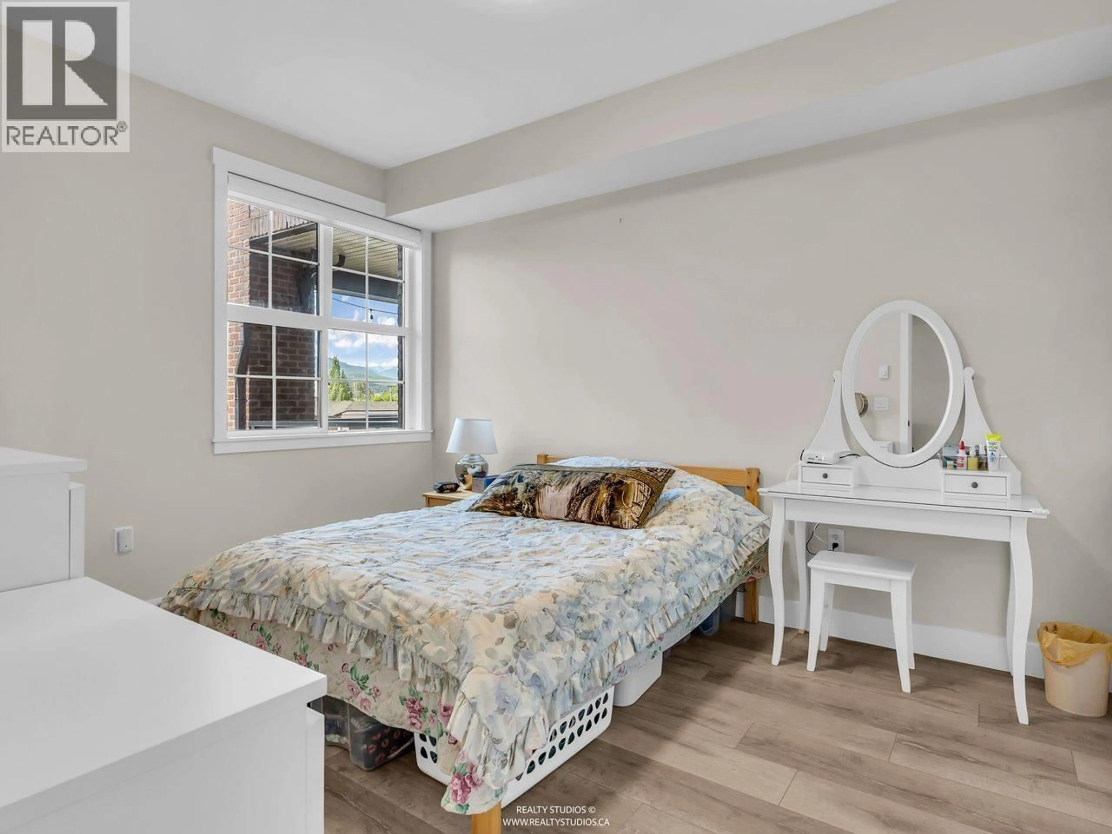 Bedroom with bed, unknown for 308 - 22638 119 AVENUE, Maple Ridge British Columbia V2X4L1