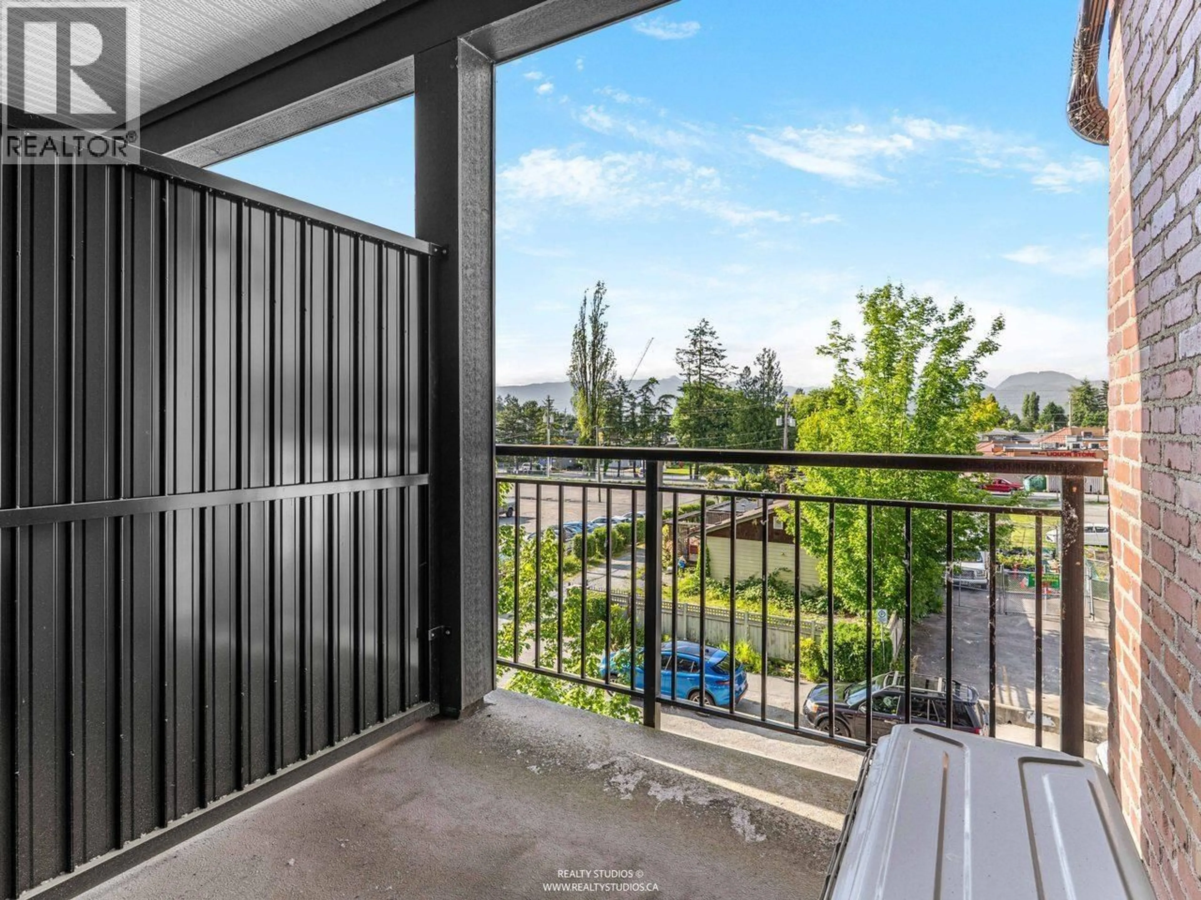 Balcony in the apartment, unknown for 308 - 22638 119 AVENUE, Maple Ridge British Columbia V2X4L1